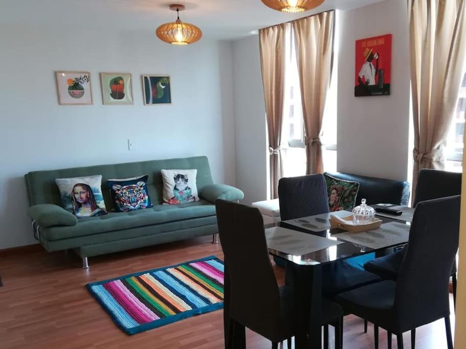 Three-Bedroom Apartment photo 1