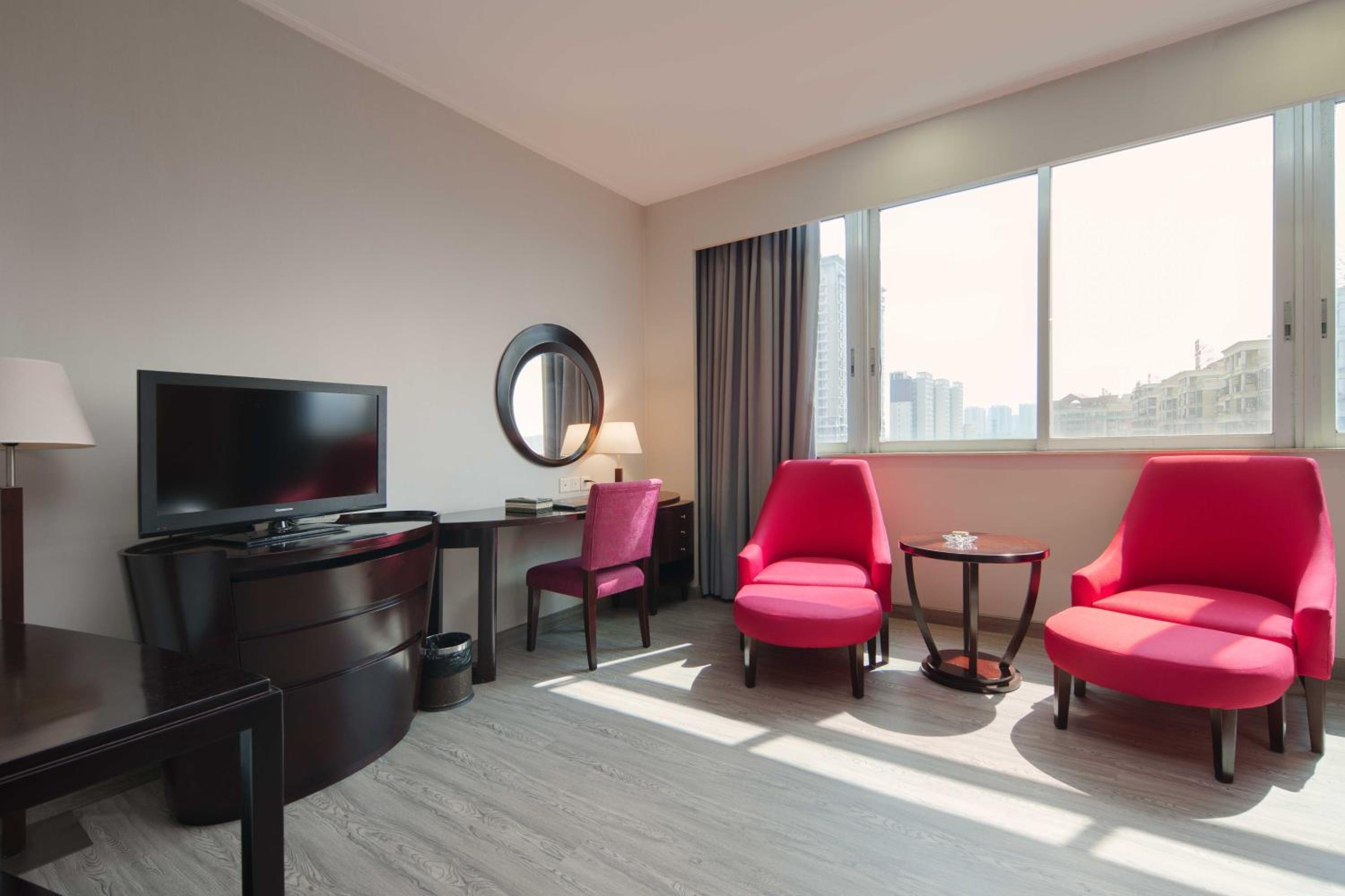 Standard Queen Room photo 3