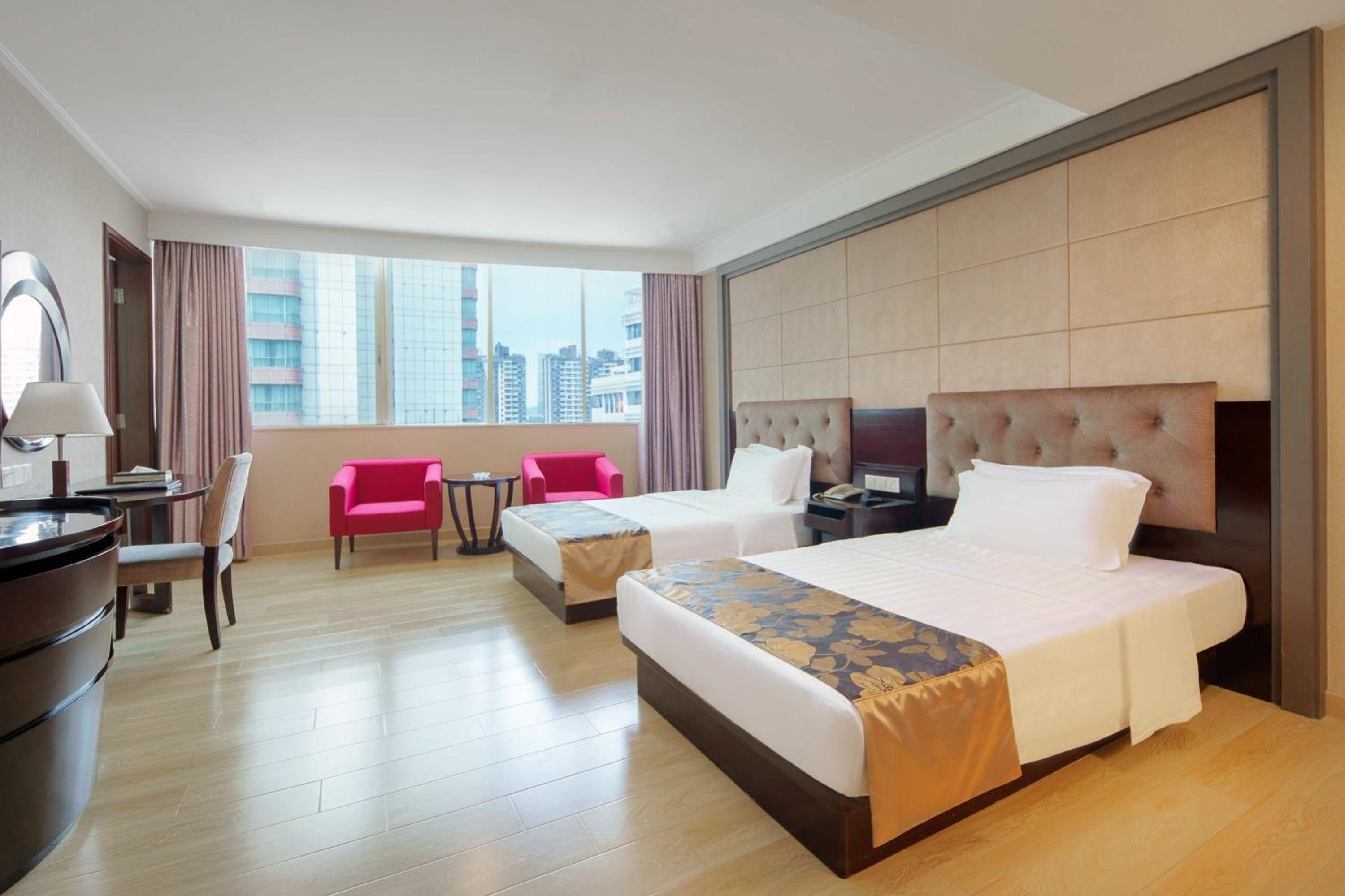 Deluxe Twin Room photo 1