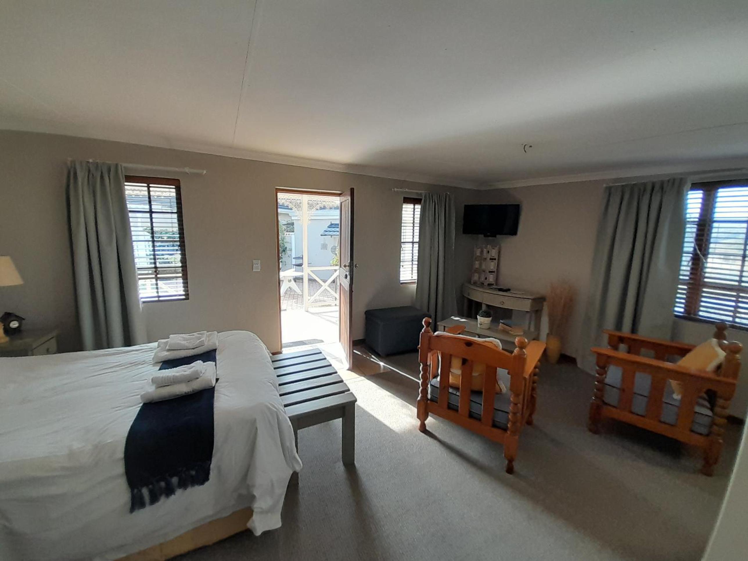 Double Room with Garden View - Photo 2
