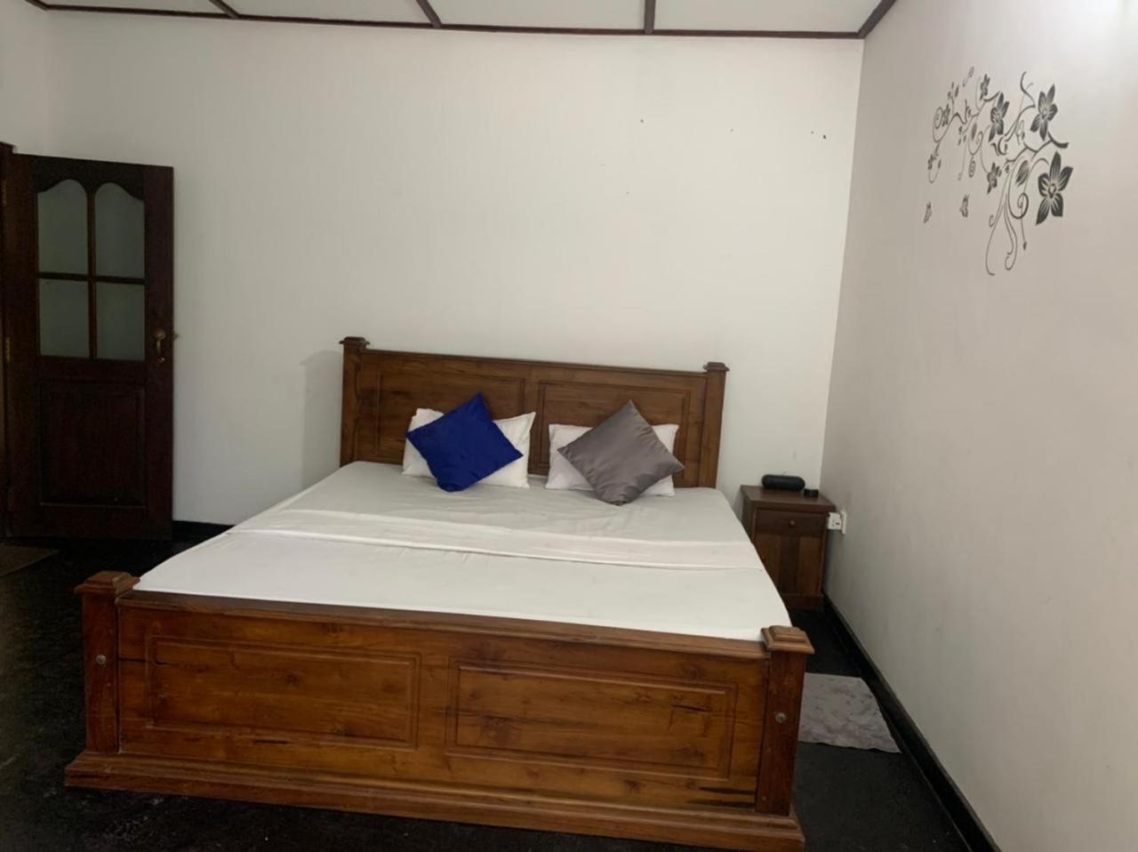 Two-Bedroom House photo 2