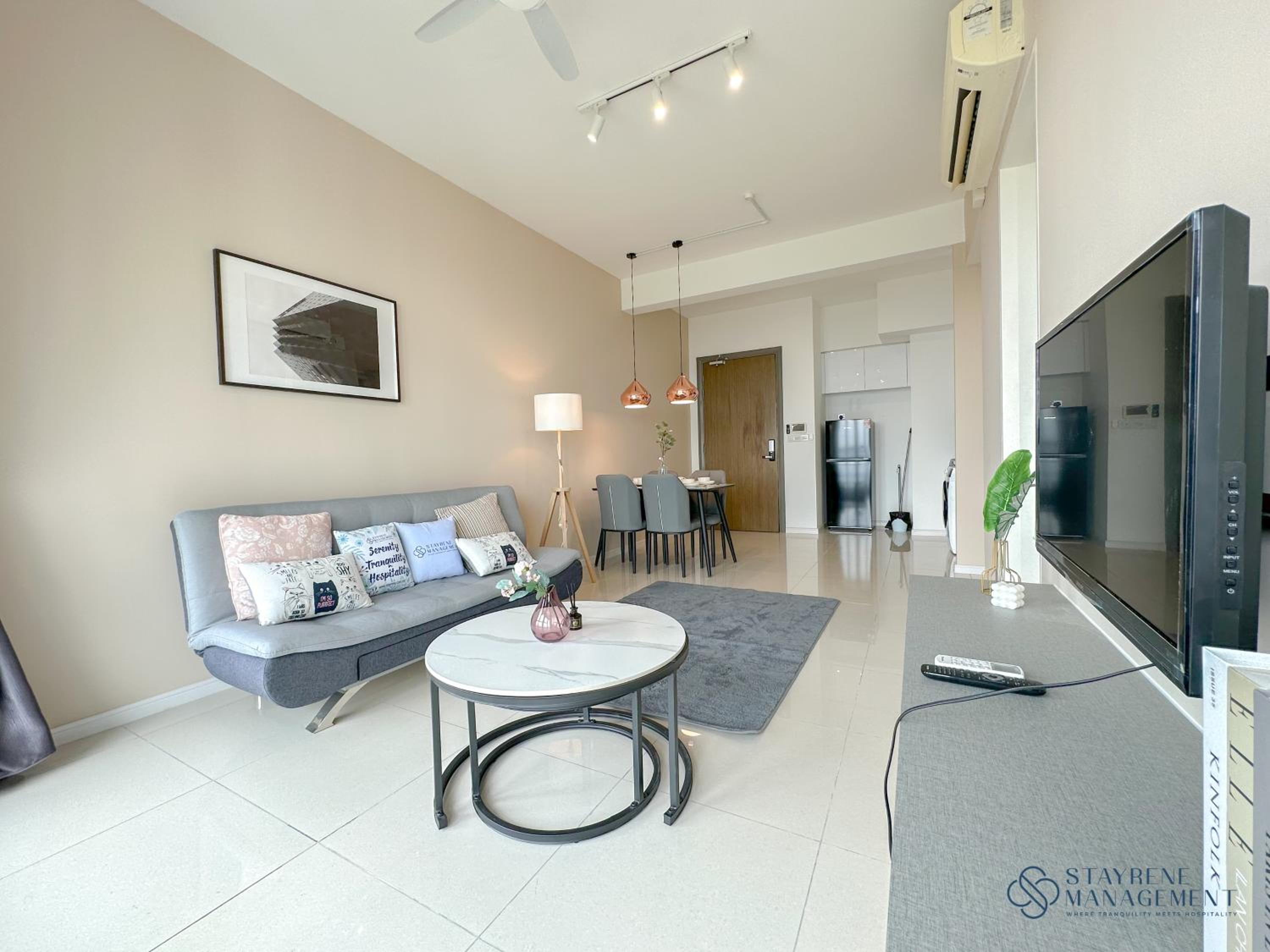 One-Bedroom Apartment - Photo 6
