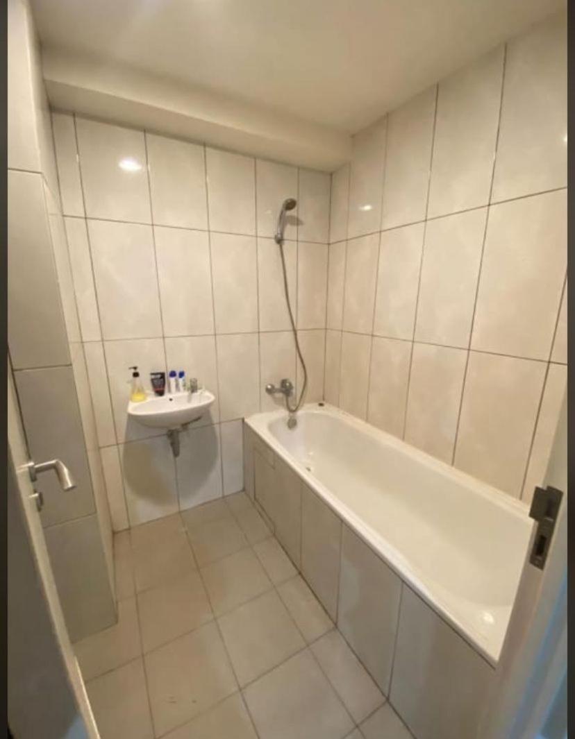 Large Double Room photo 2