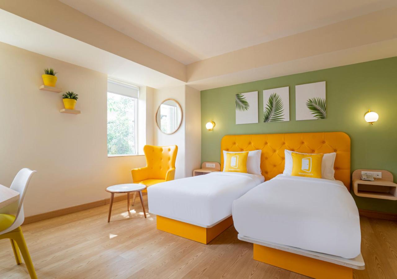 Standard Twin Room - Photo 4