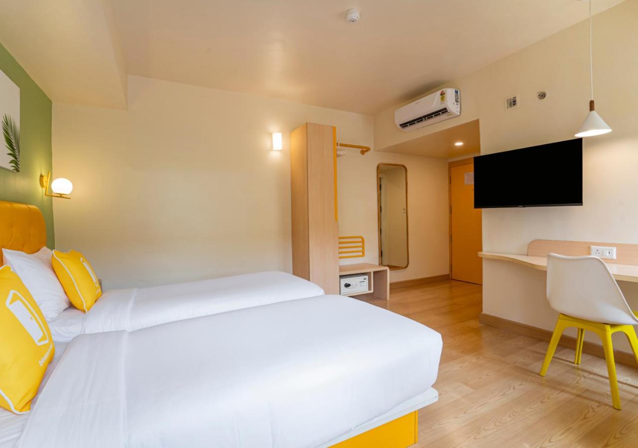 Standard Twin Room - Photo 8