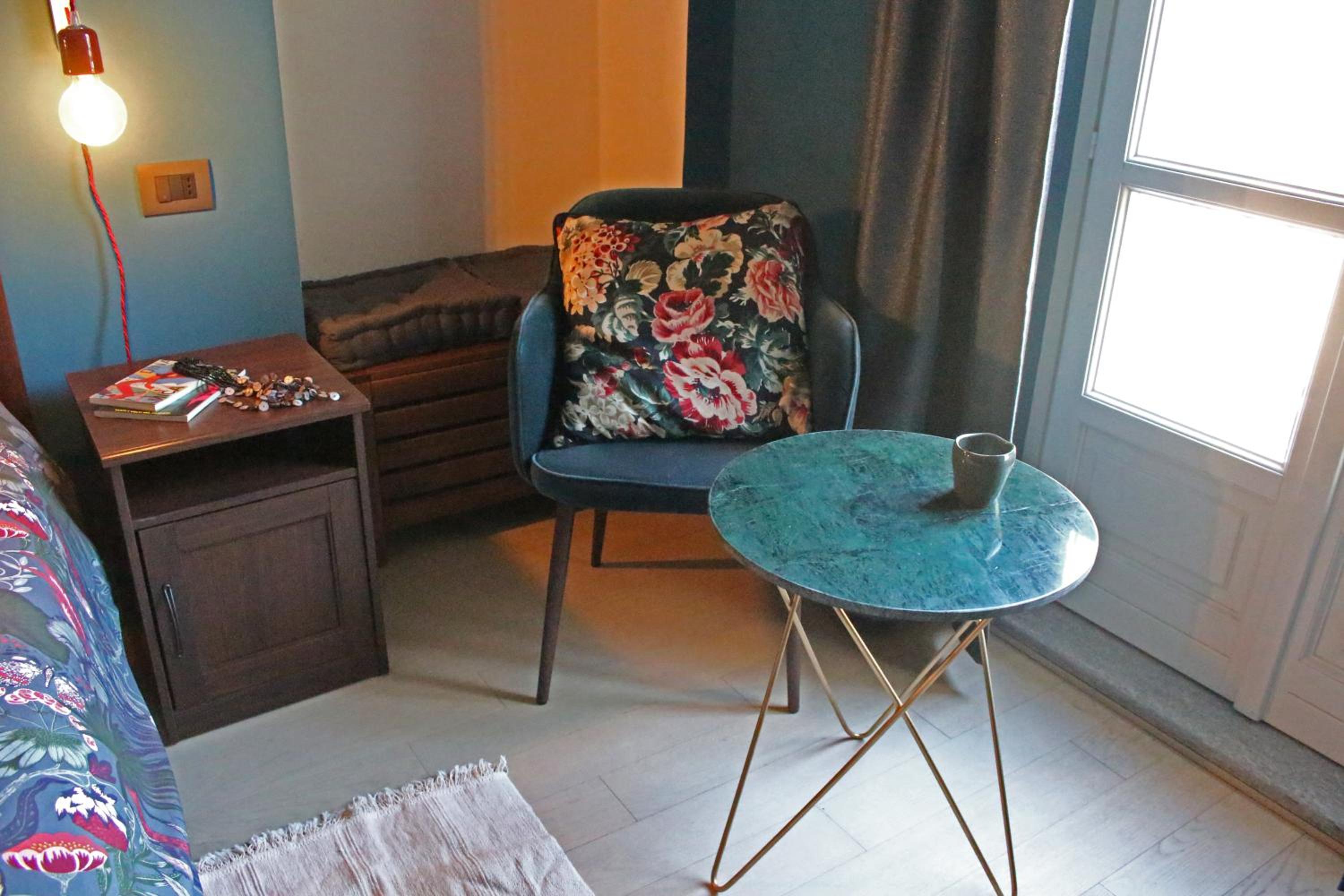 One-Bedroom Apartment photo 3