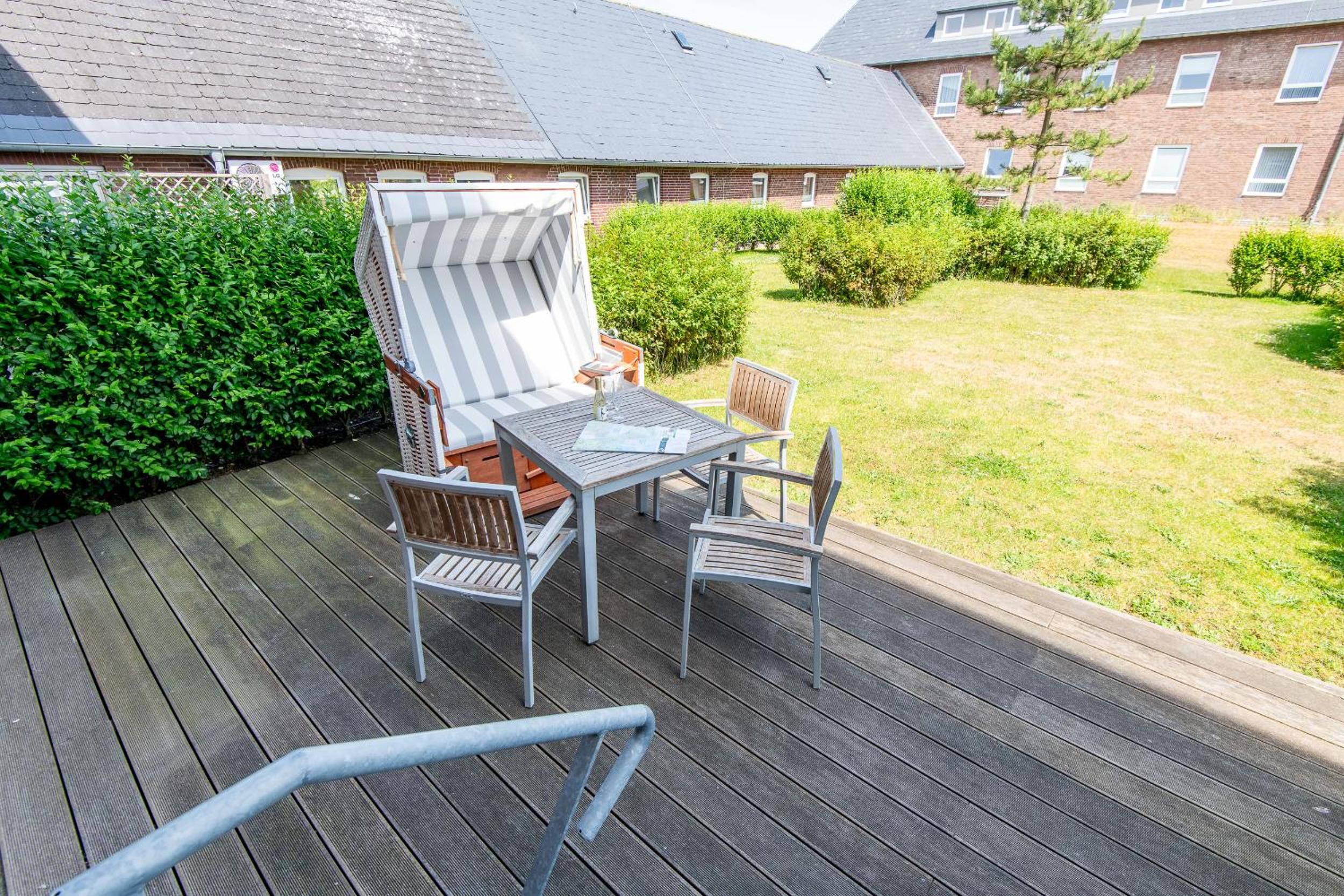 Apartment with Terrace photo 3