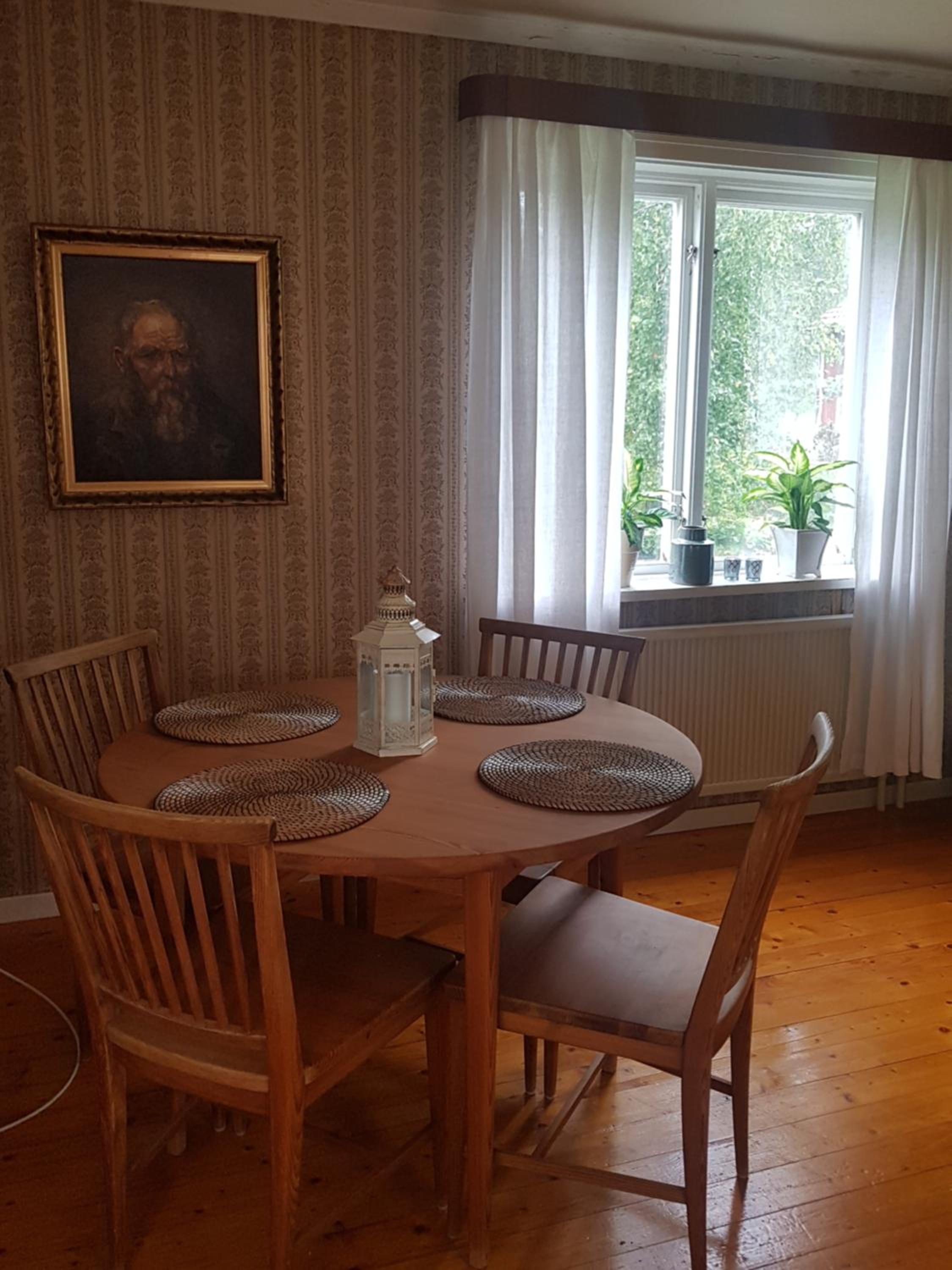 Two-Bedroom House photo 2