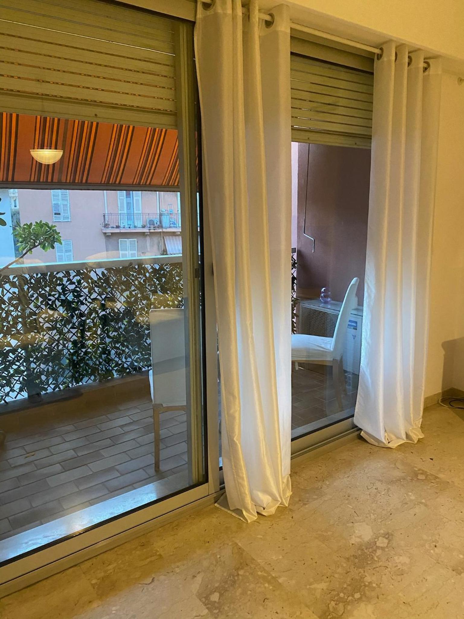 Balcony & Terrace