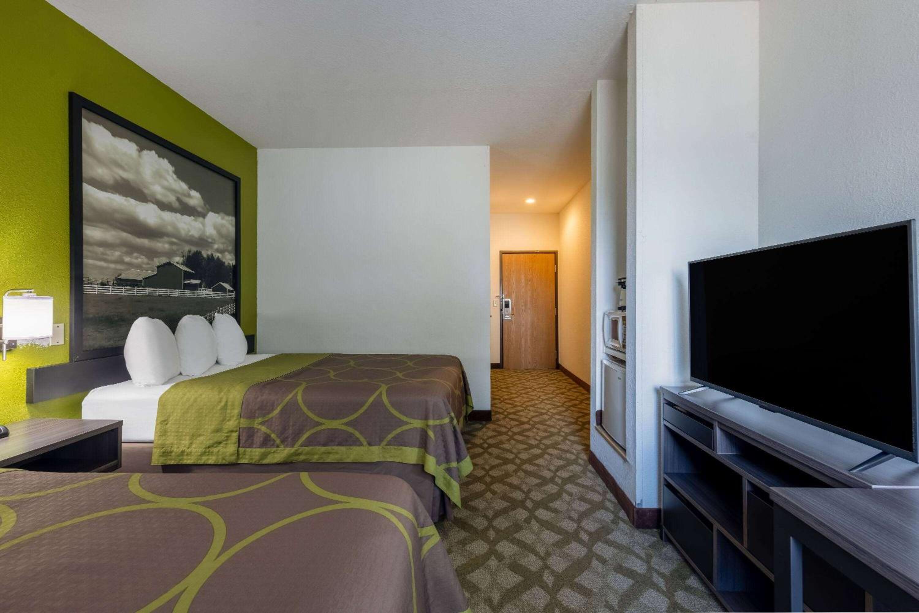 2 Queen Beds, Mobility Accessible Room, Non-Smoking Room  - Photo 1