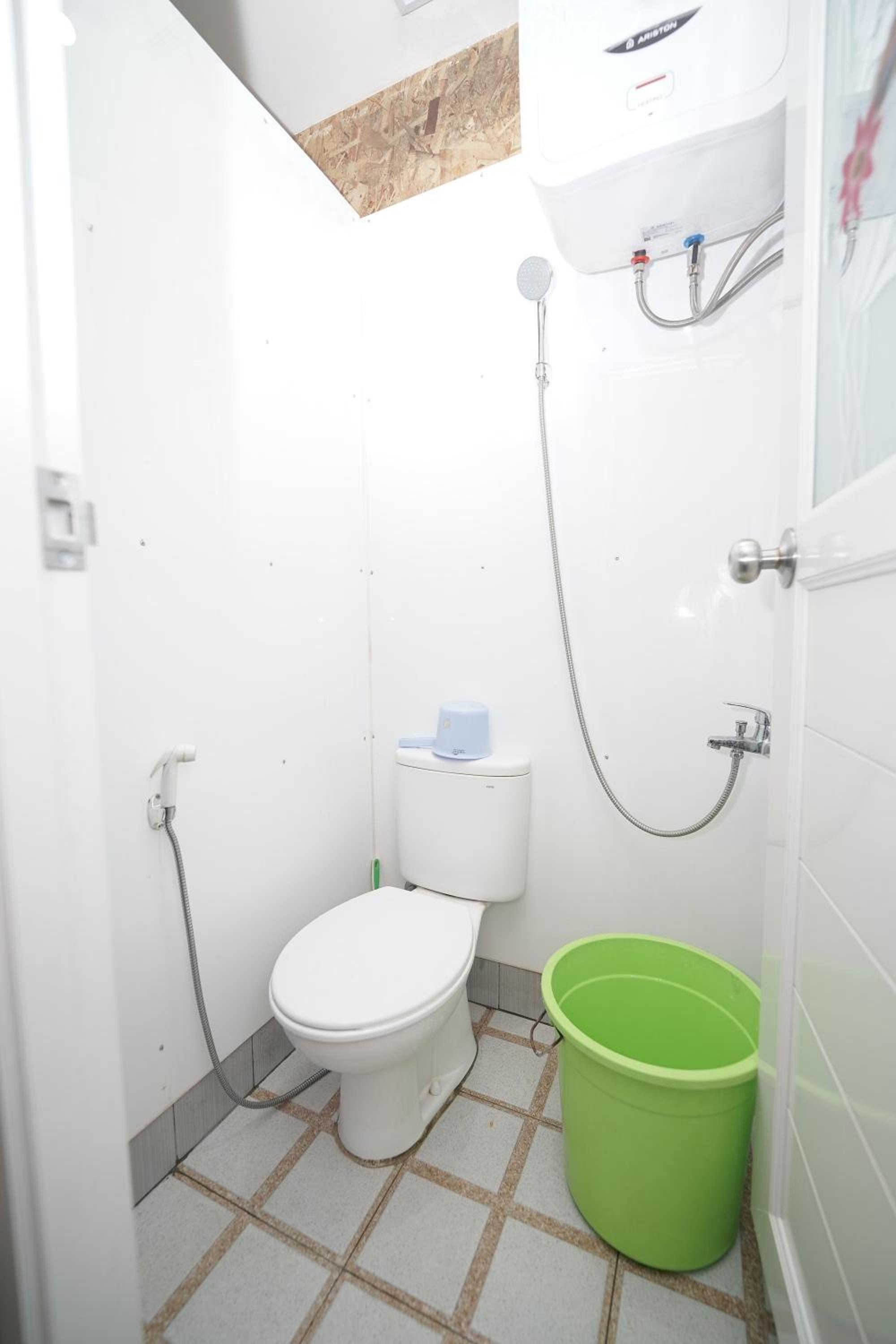 Standard Double or Twin Room - Photo 16