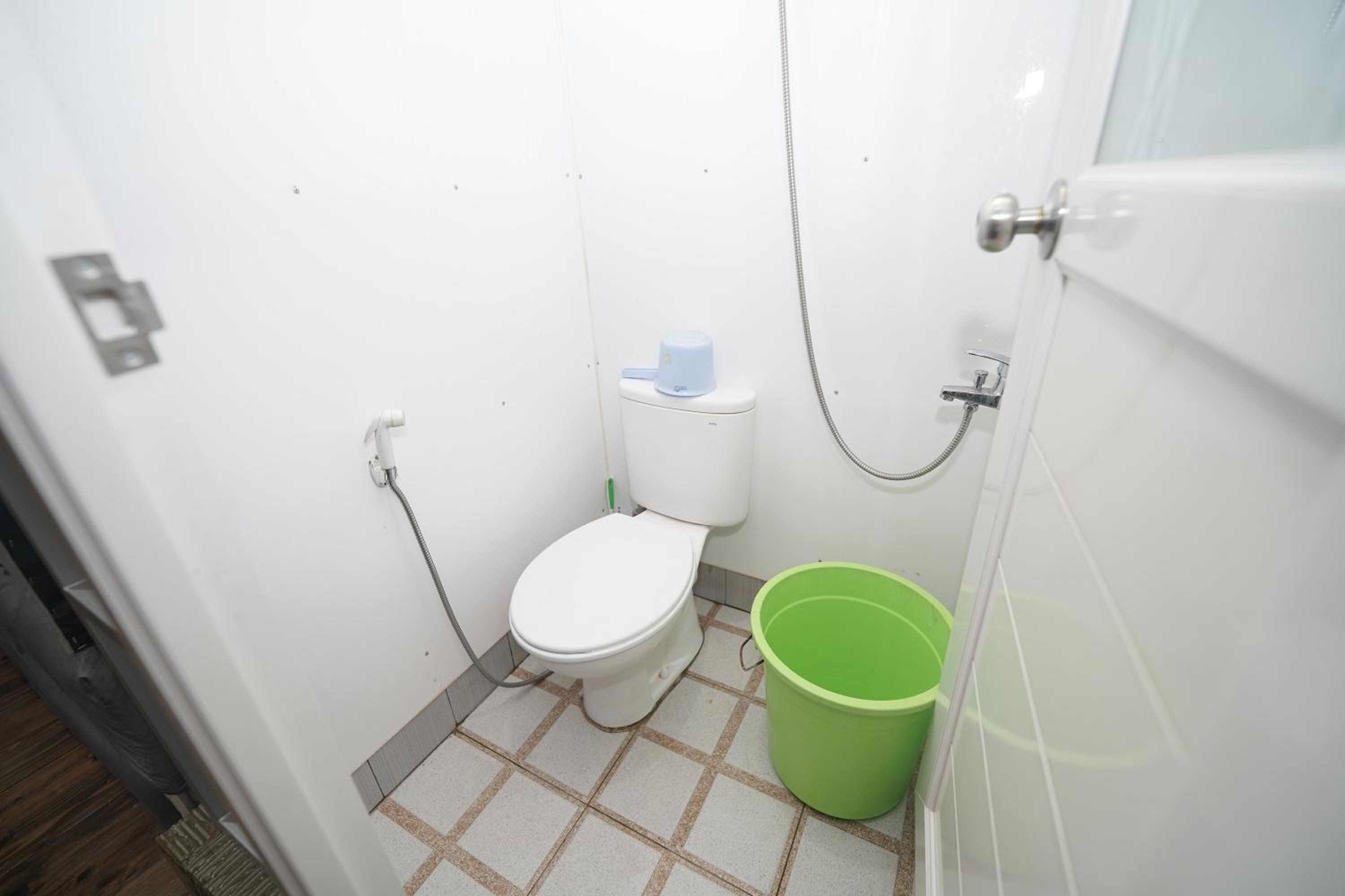 Standard Double or Twin Room - Photo 11