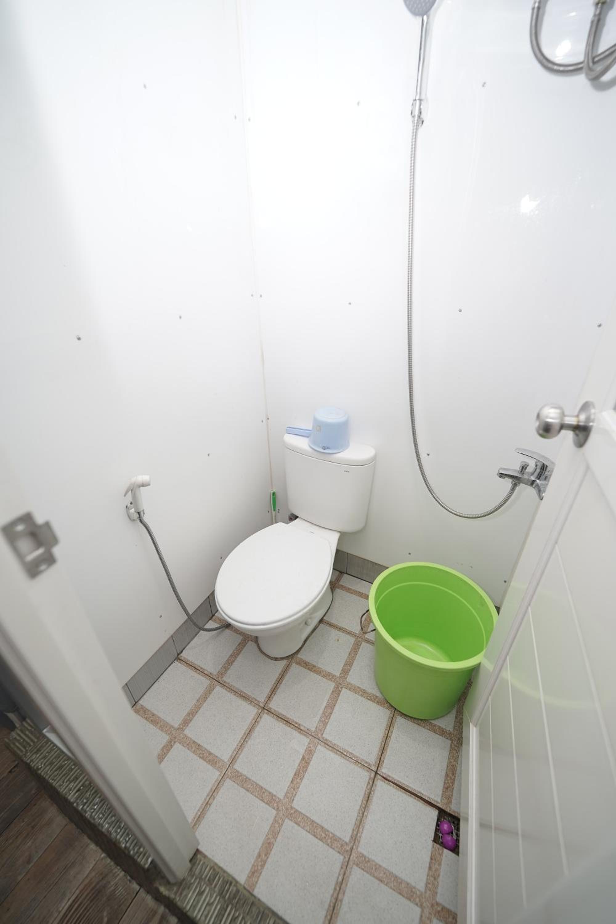 Standard Double or Twin Room - Photo 9