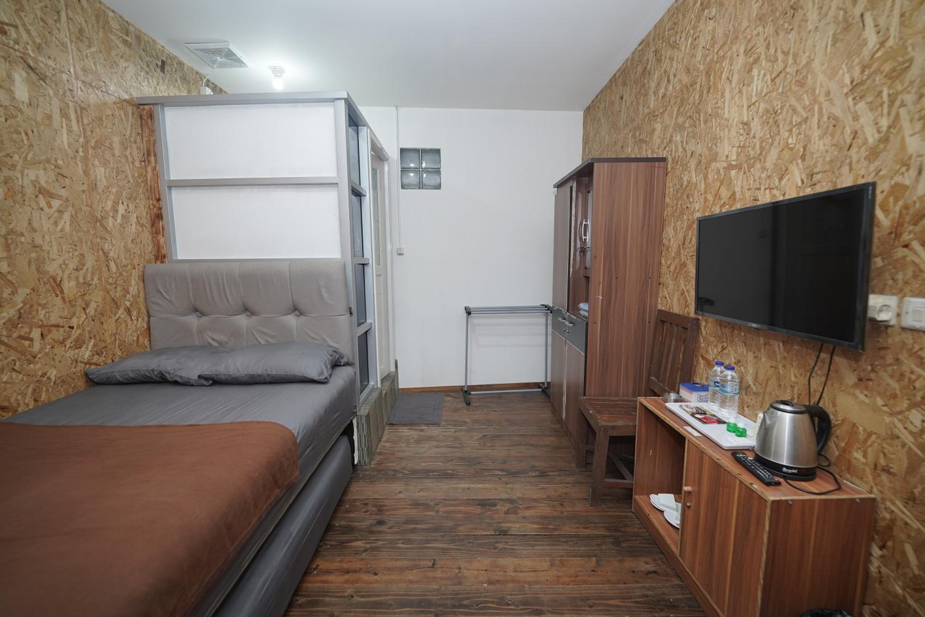 Standard Double or Twin Room - Photo 25