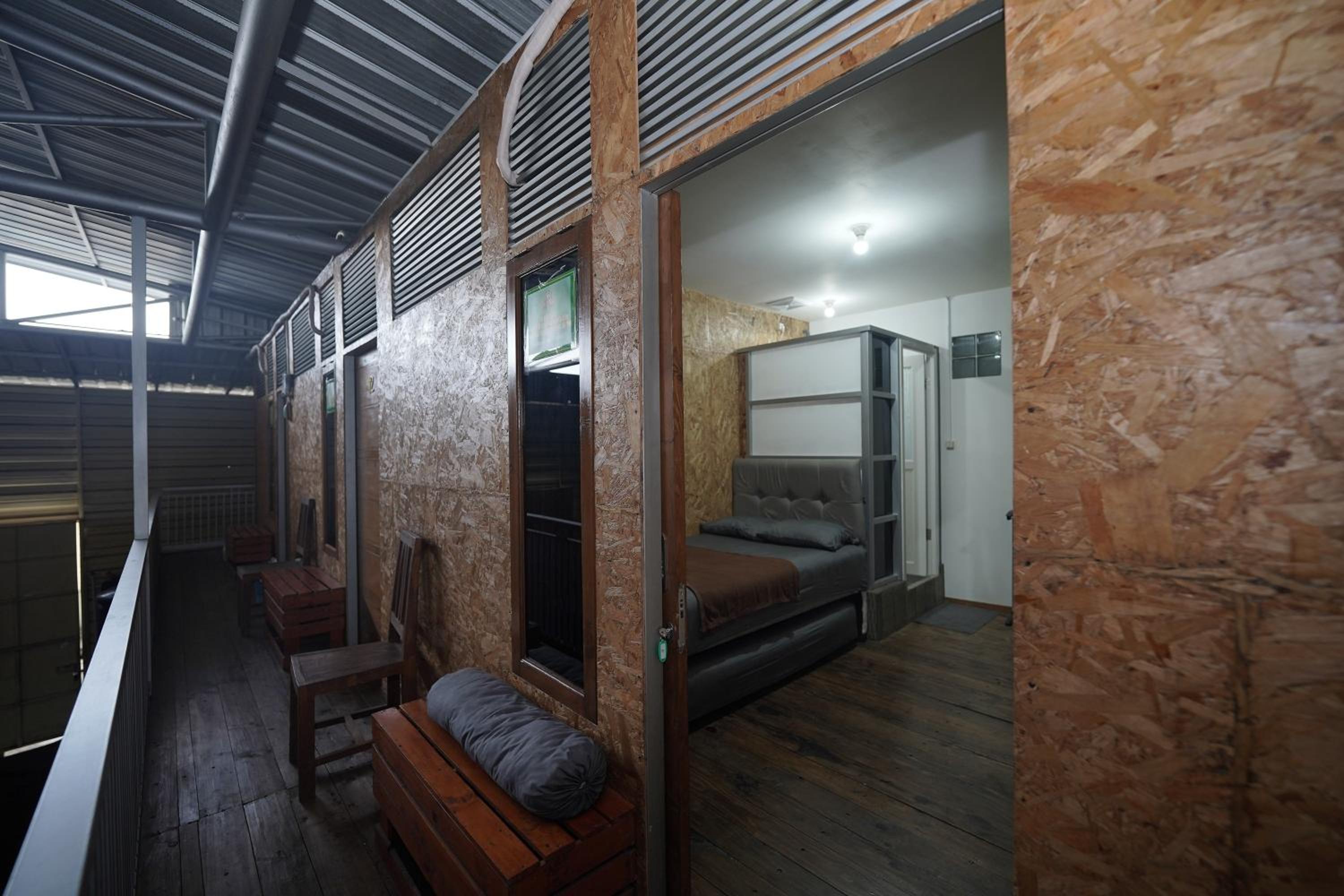 Standard Double or Twin Room - Photo 5