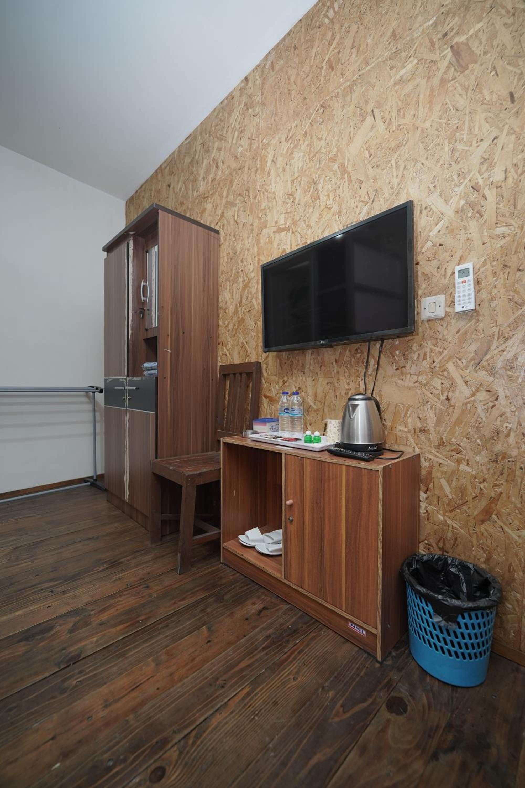 Standard Double or Twin Room - Photo 23