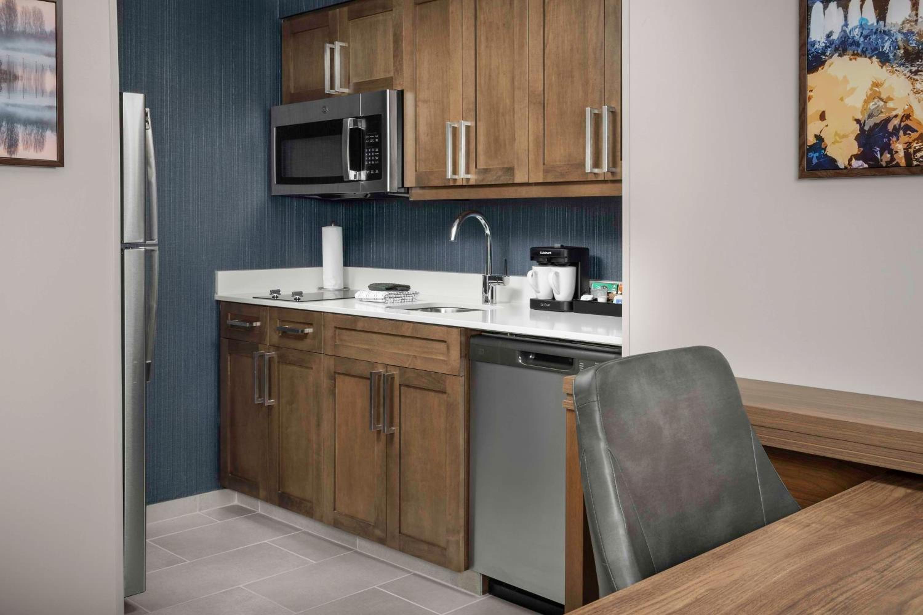 King Studio Suite - Photo 4