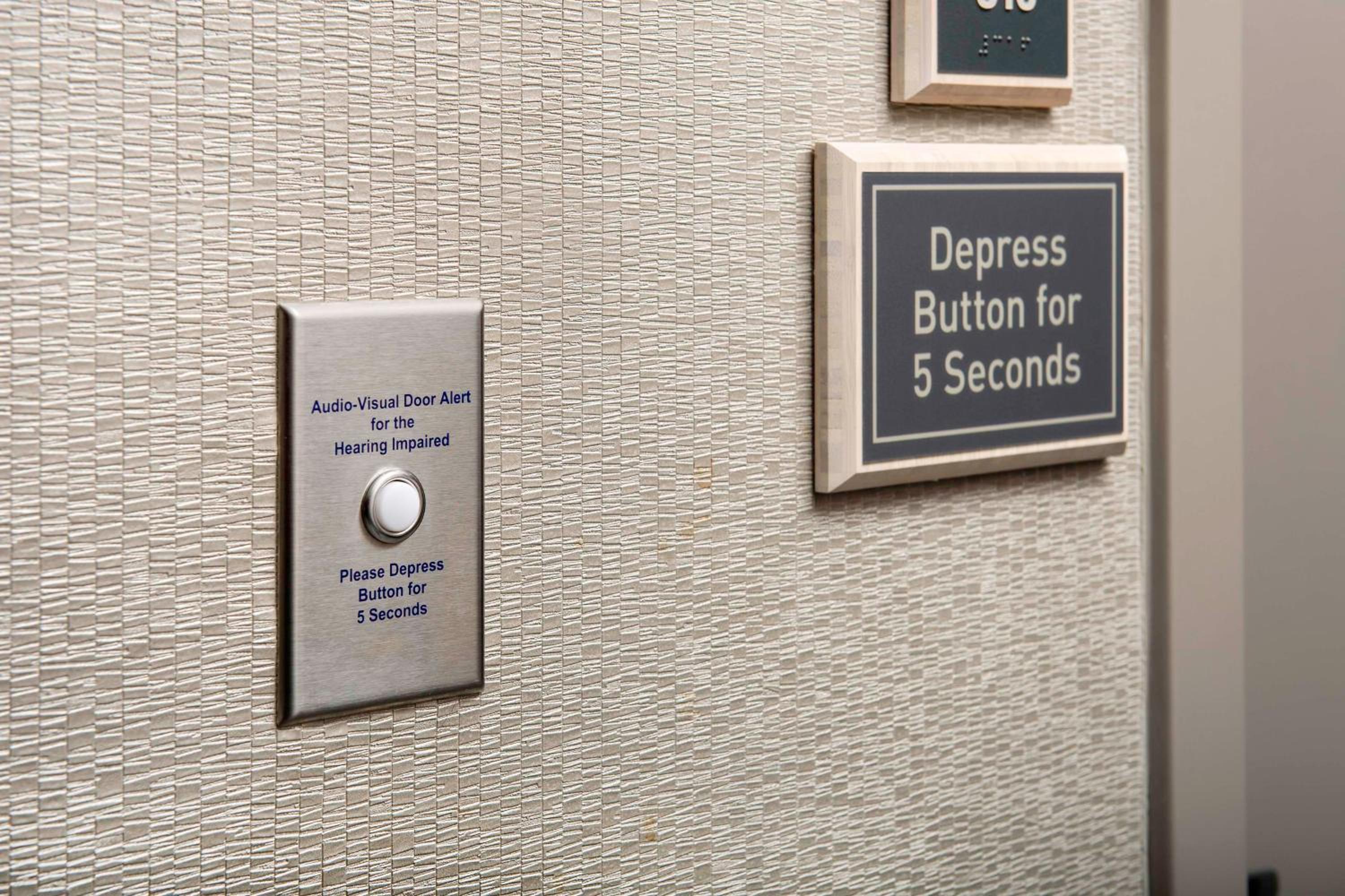 King Studio Suite - Hearing Access - Photo 2