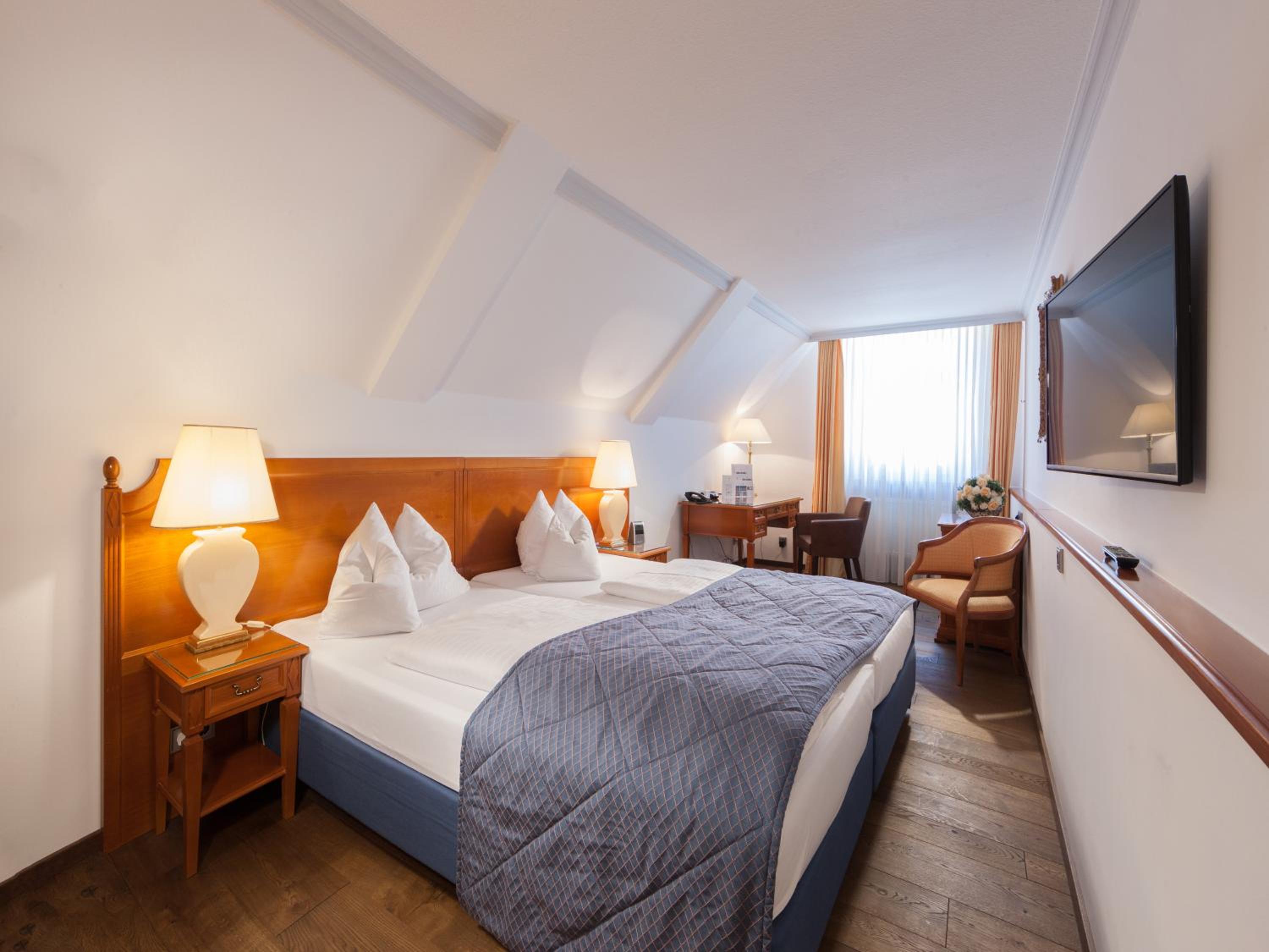 Double Room - Photo 10