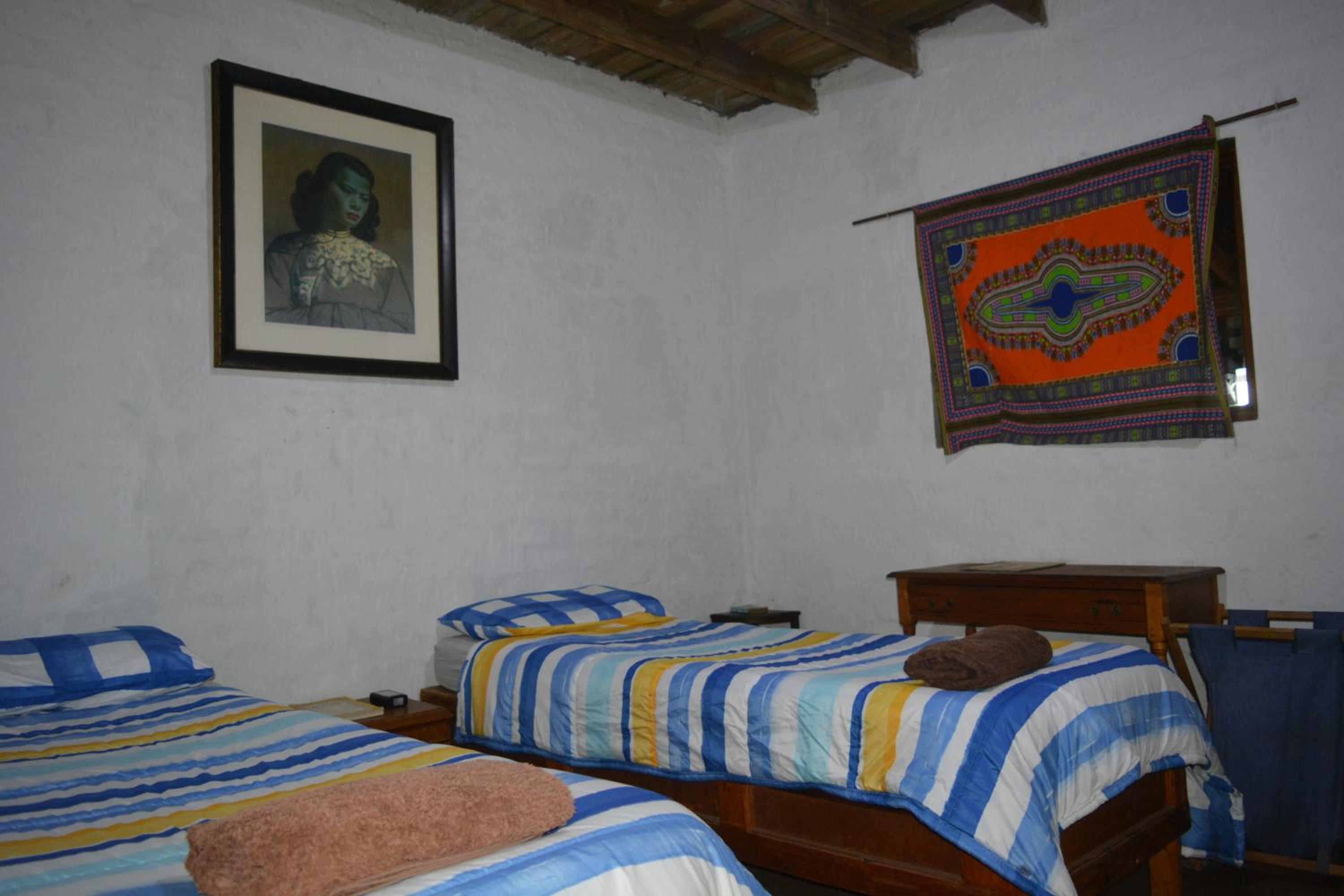 Standard Twin Room With Shared Bathroom photo 2