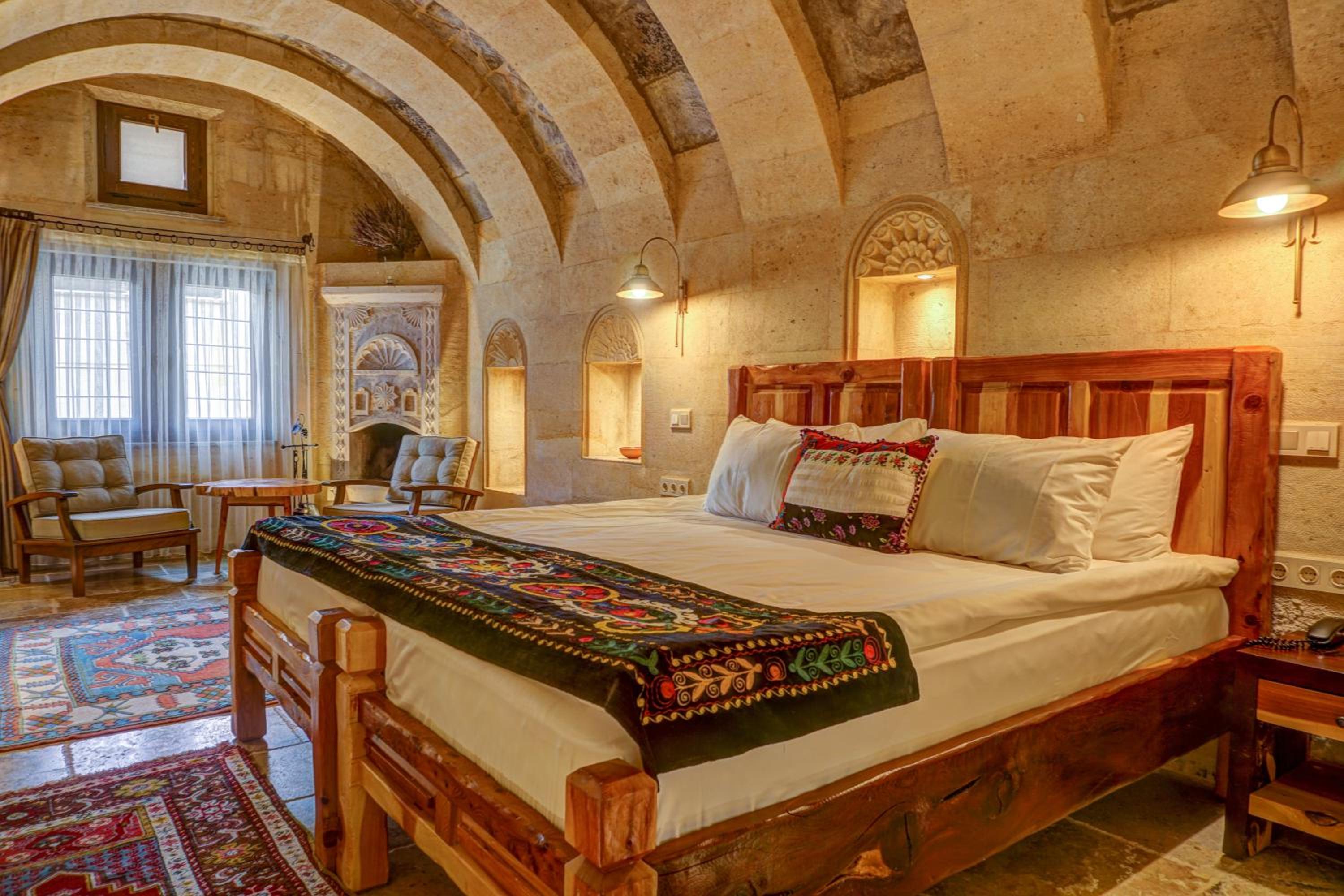 Deluxe Suite - Photo 32