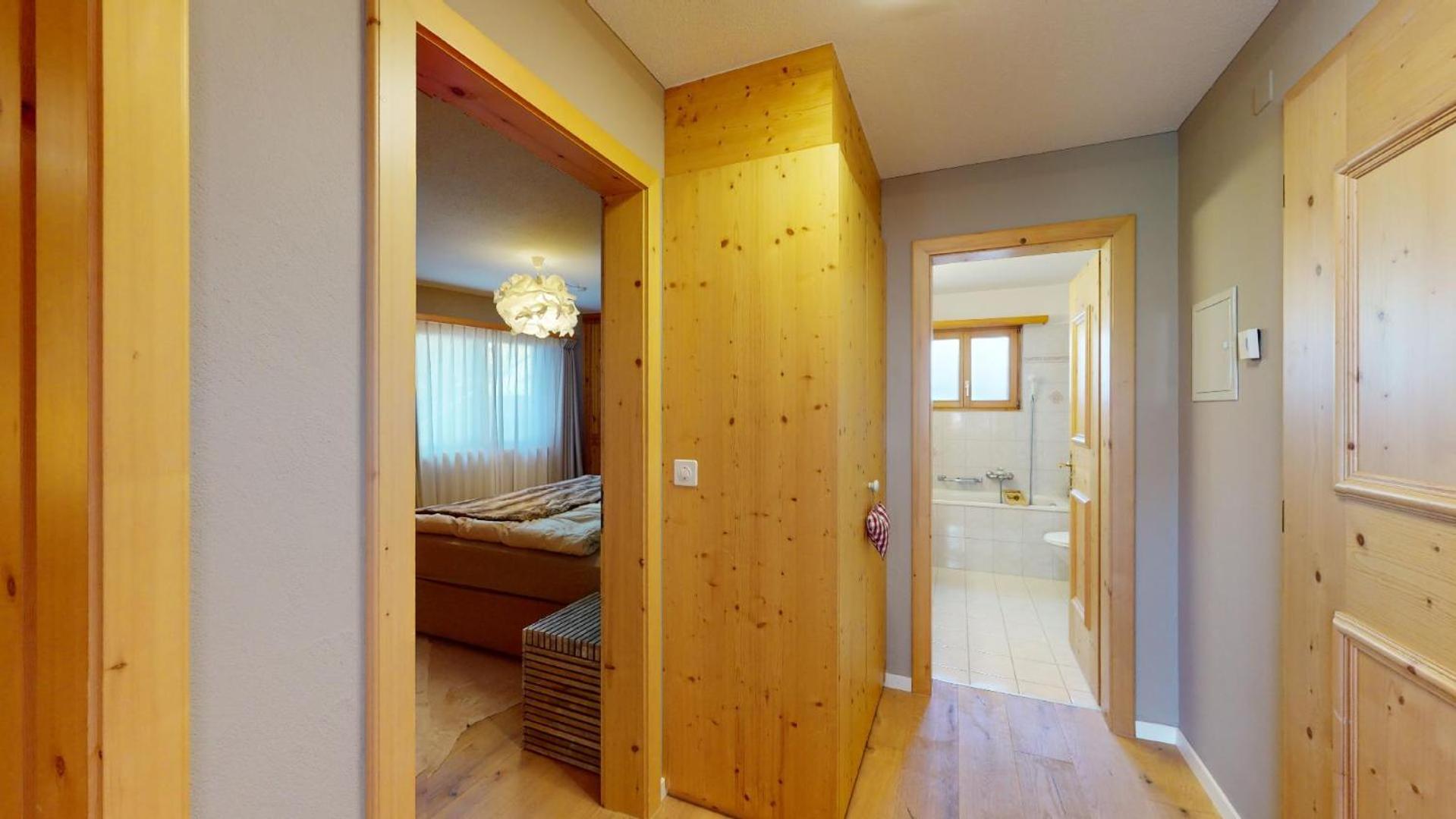 Apartment with Mountain View photo 3