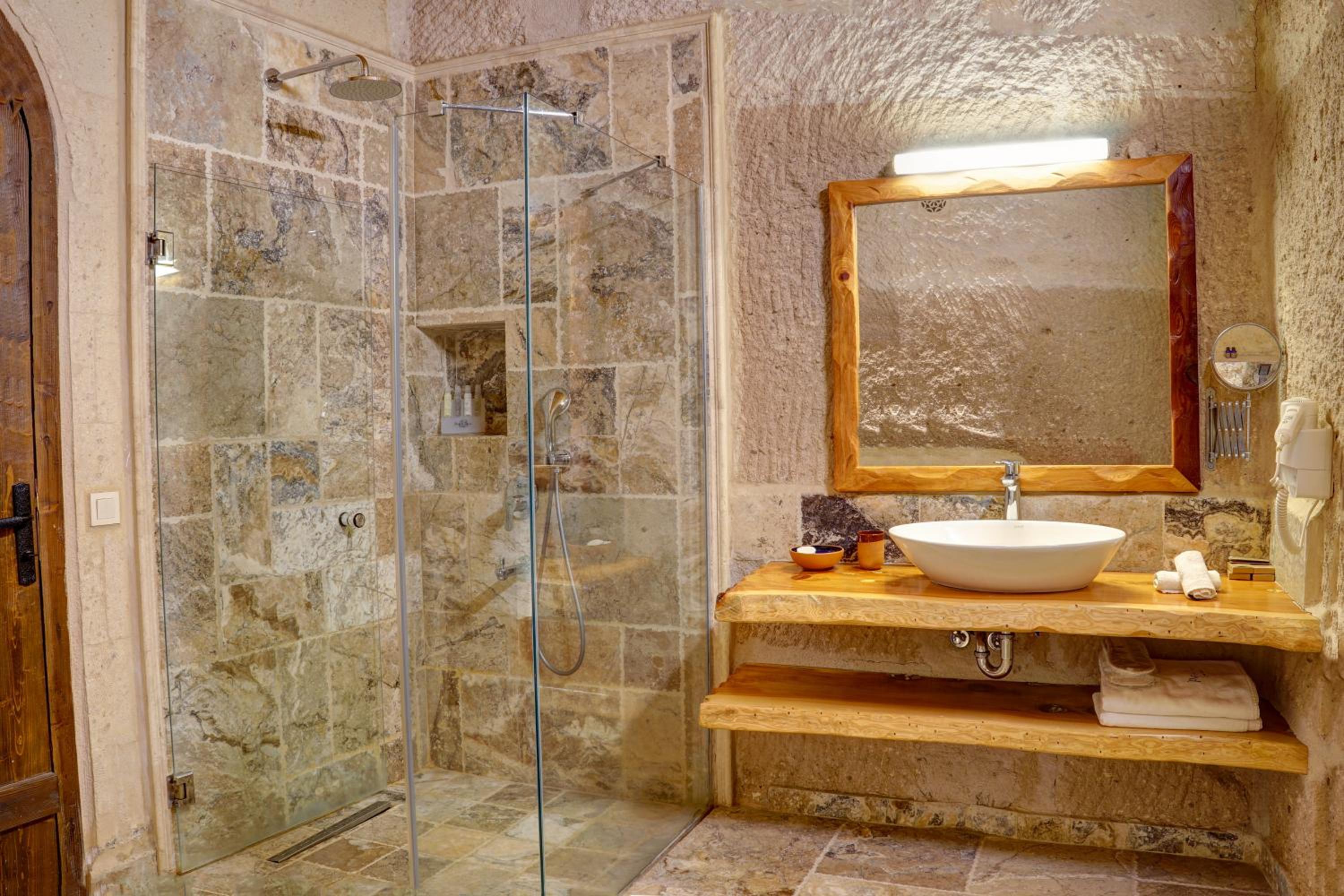 Deluxe Suite - Photo 4
