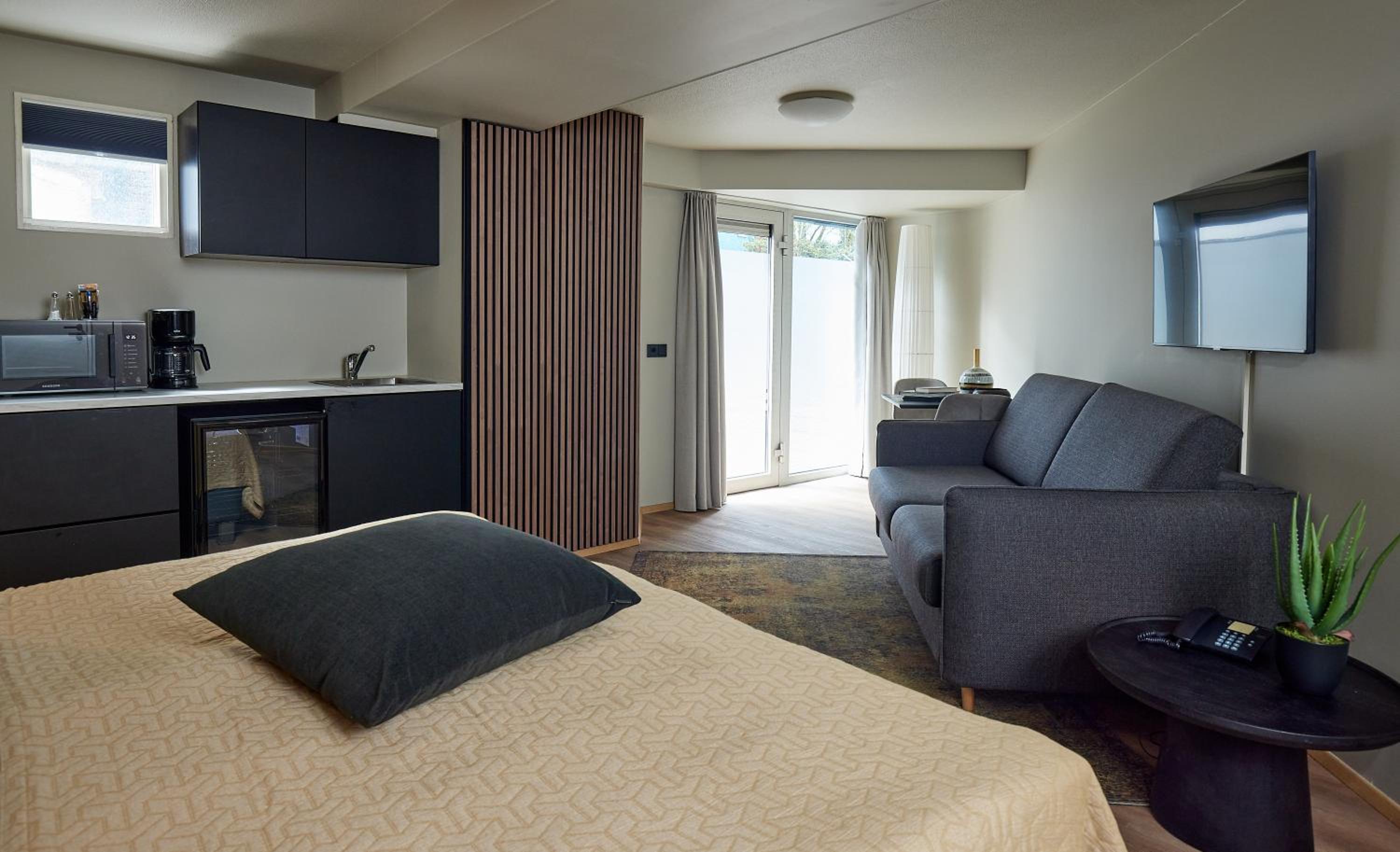 Studio Deluxe Apartment - Photo 9