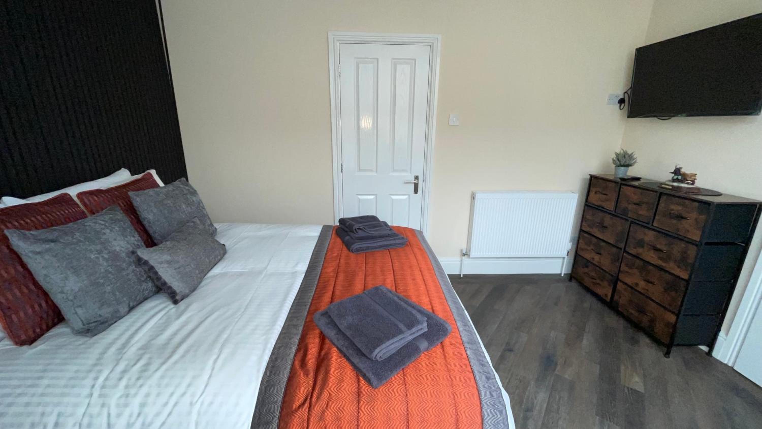 Deluxe Double Room with Shower photo 3