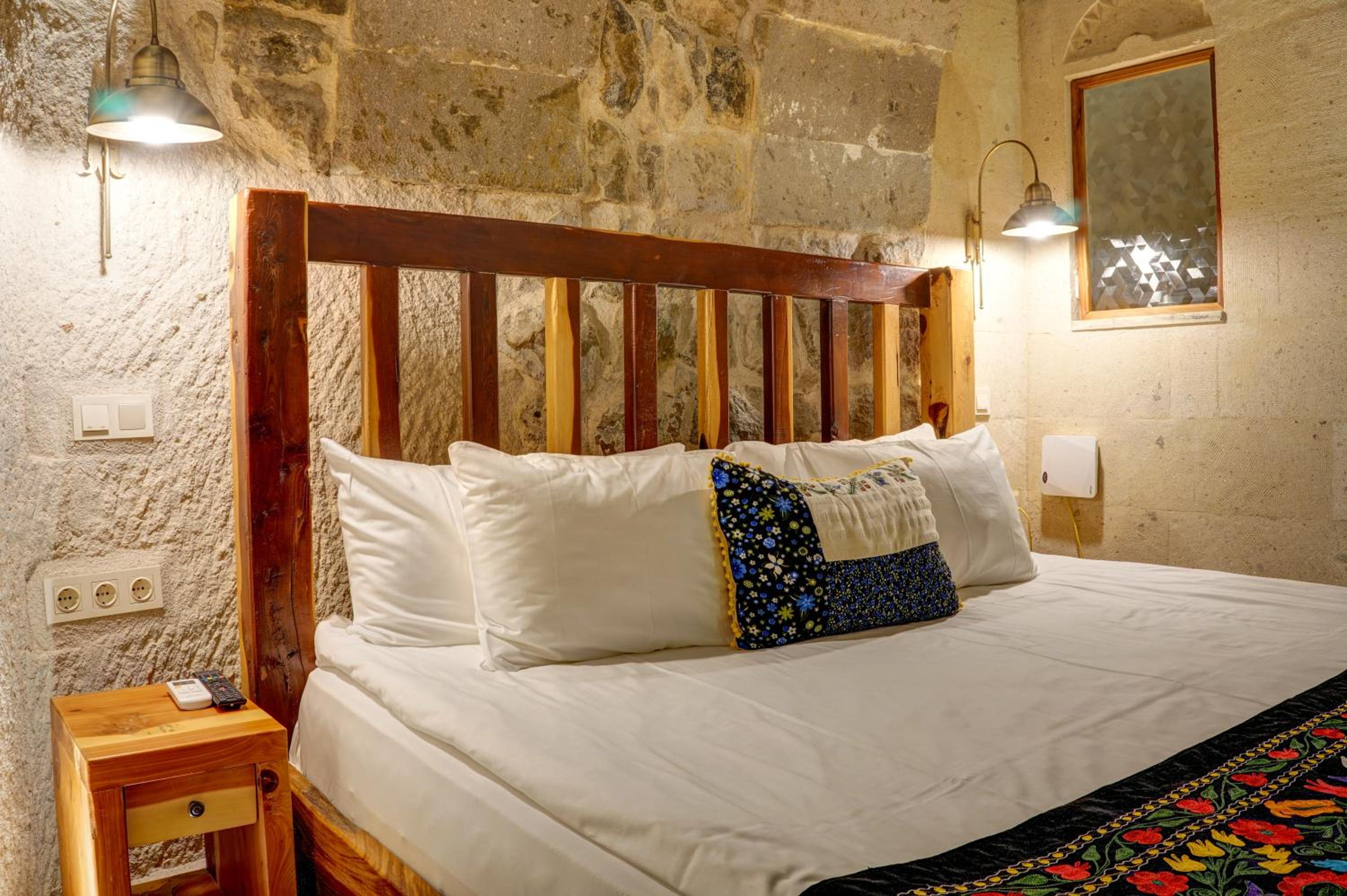 Superior Cave Suite  - Photo 23