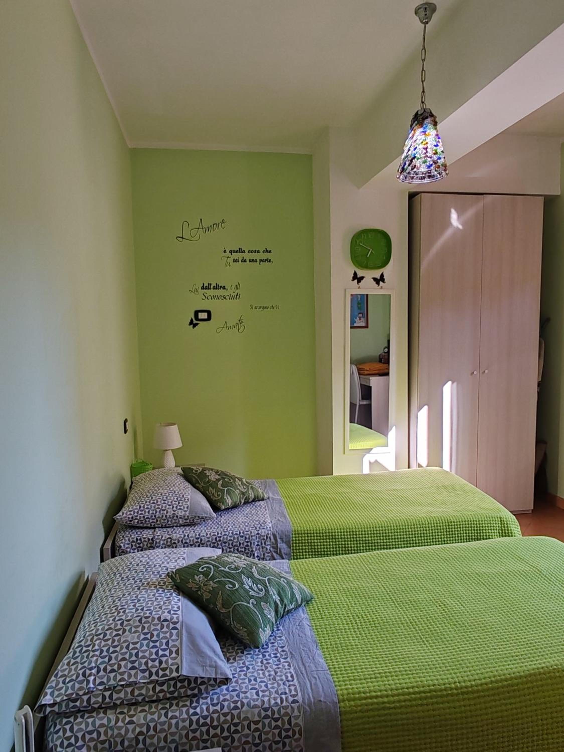 Double or Twin Room with Private Bathroom - Photo 1