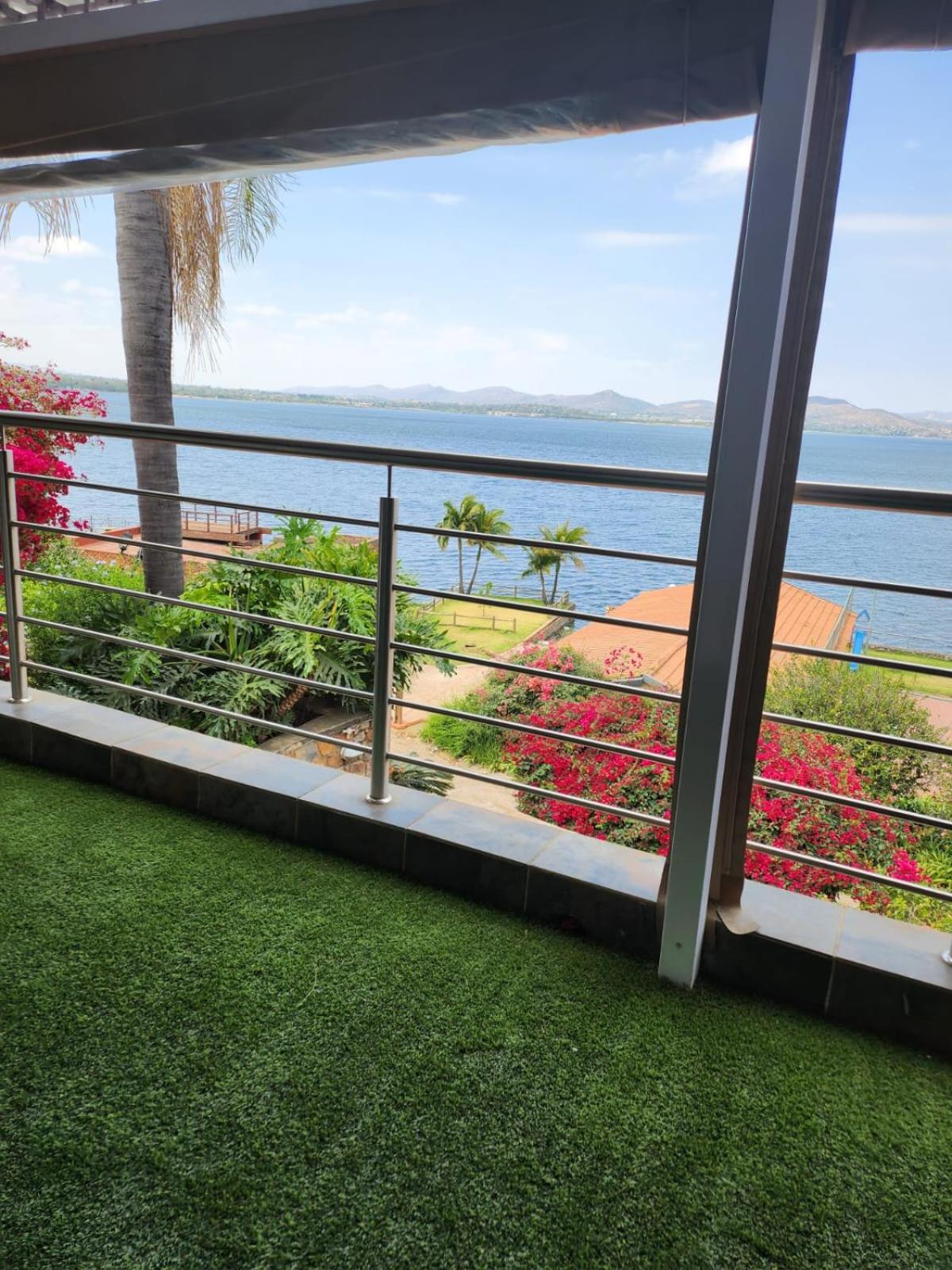 Deluxe Double Room with Balcony and Sea View photo 3