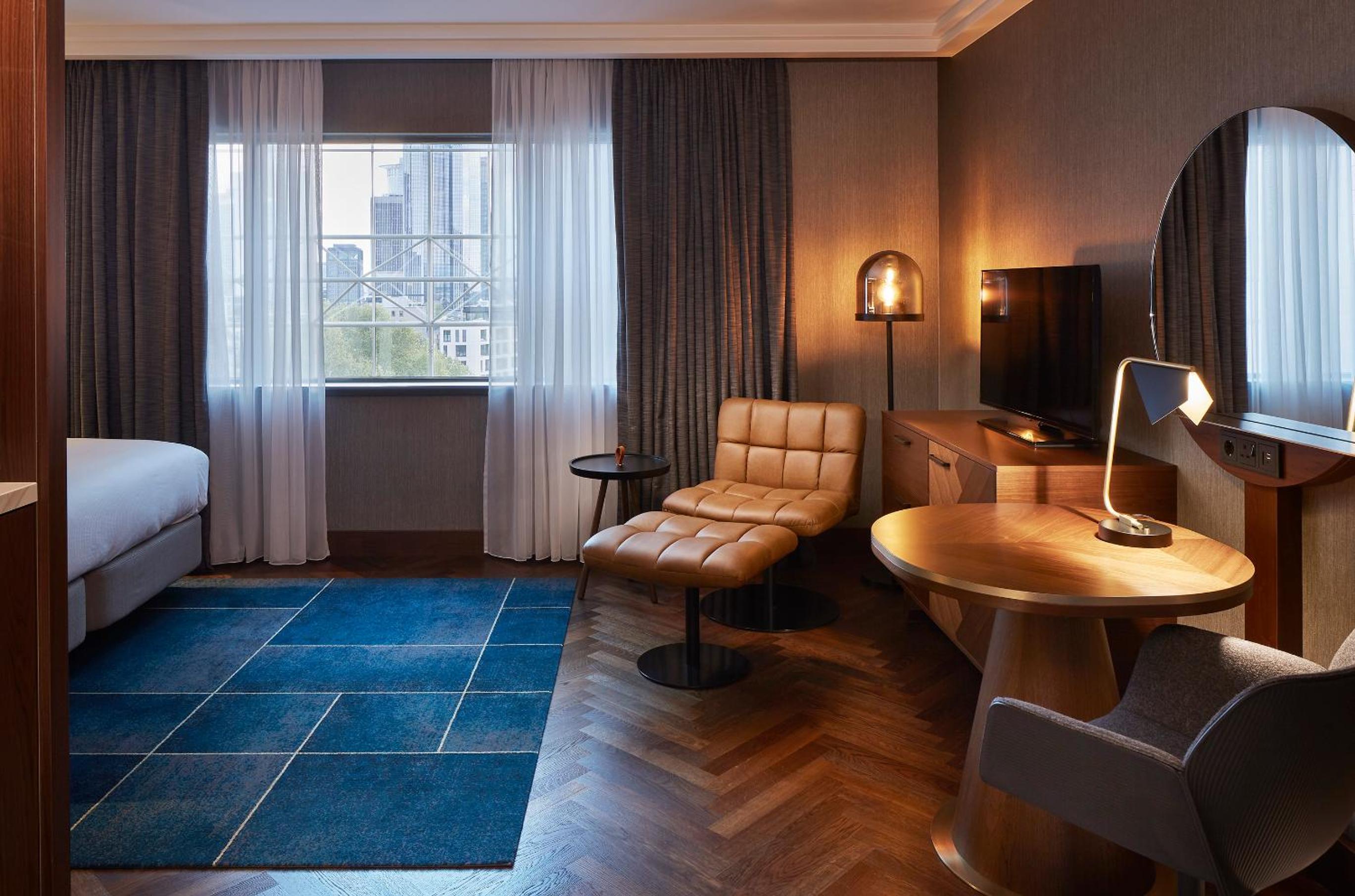Queen Room