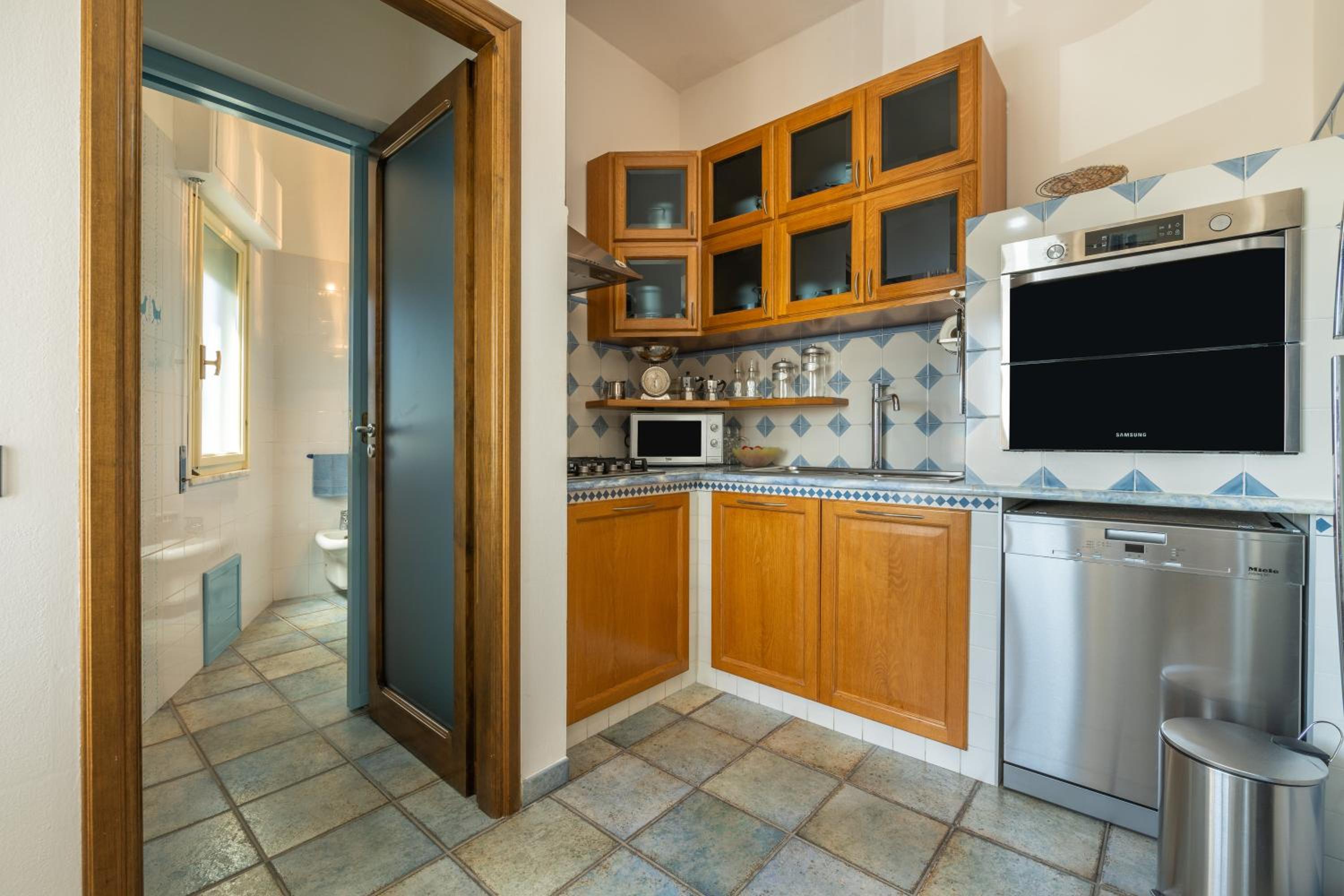 One-Bedroom House photo 2