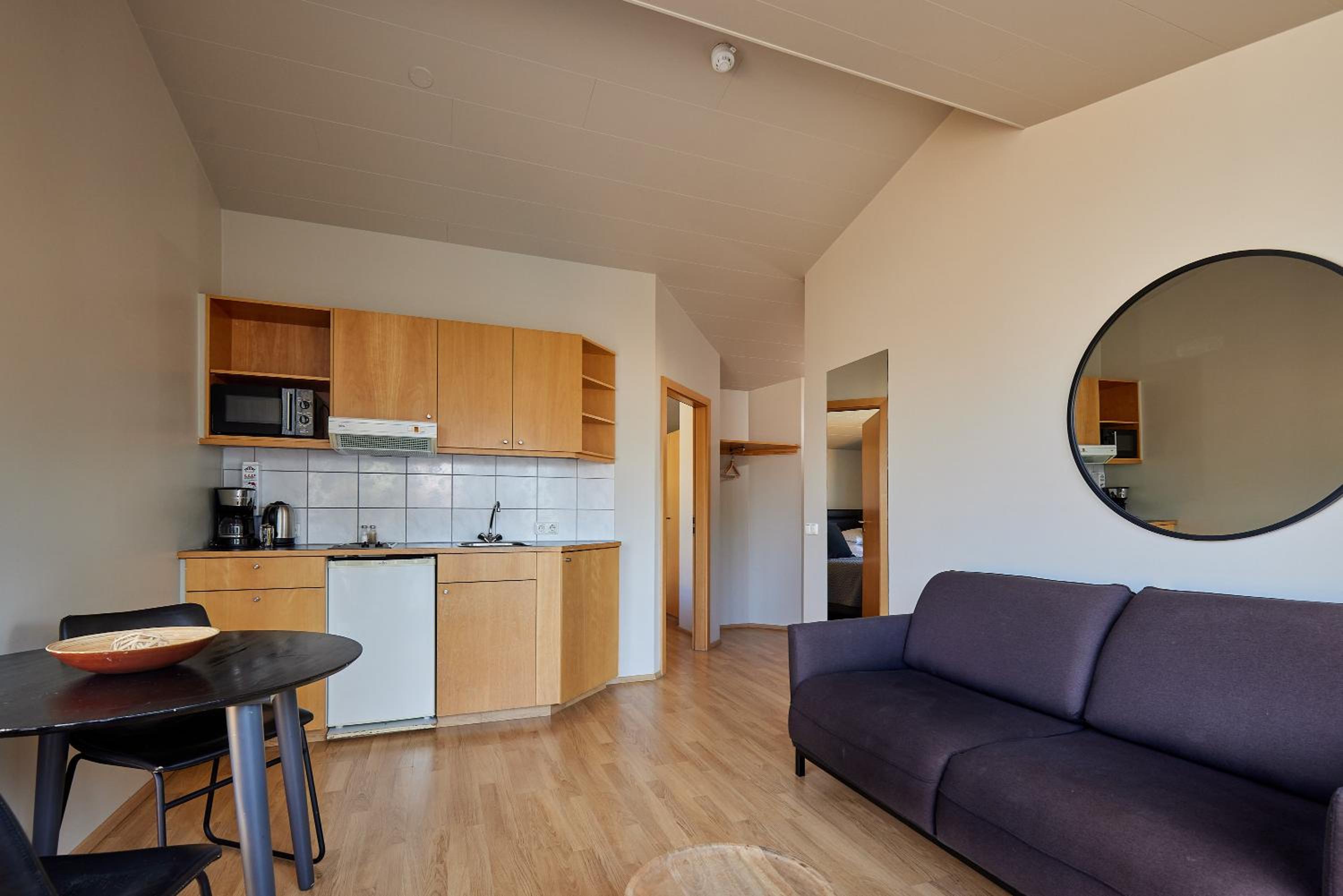 One-Bedroom Apartment - Photo 7