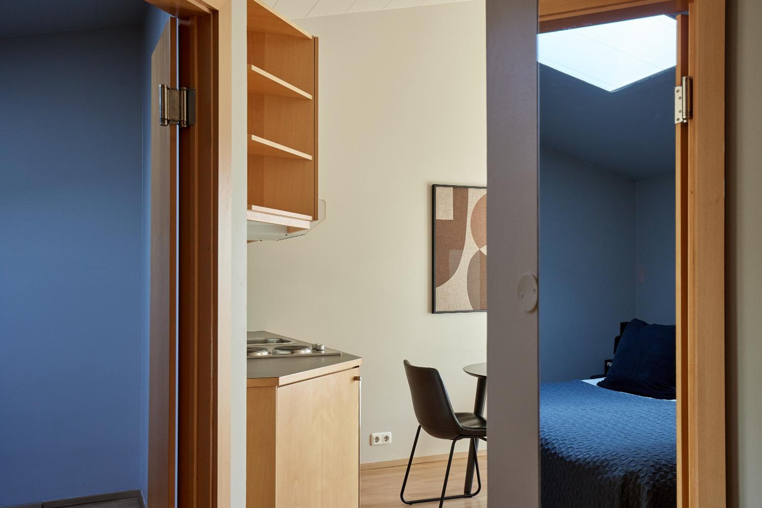 One-Bedroom Apartment - Photo 10