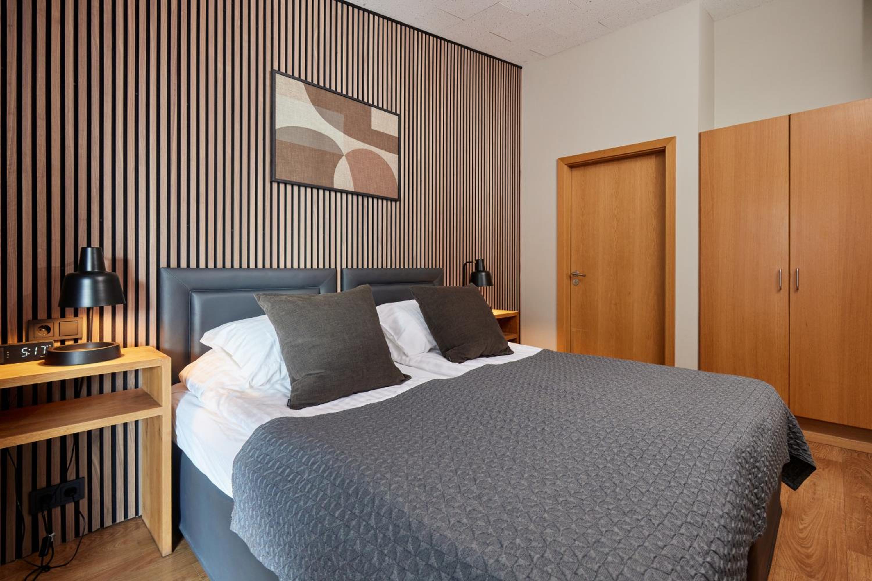 Standard Double or Twin Room - Photo 13