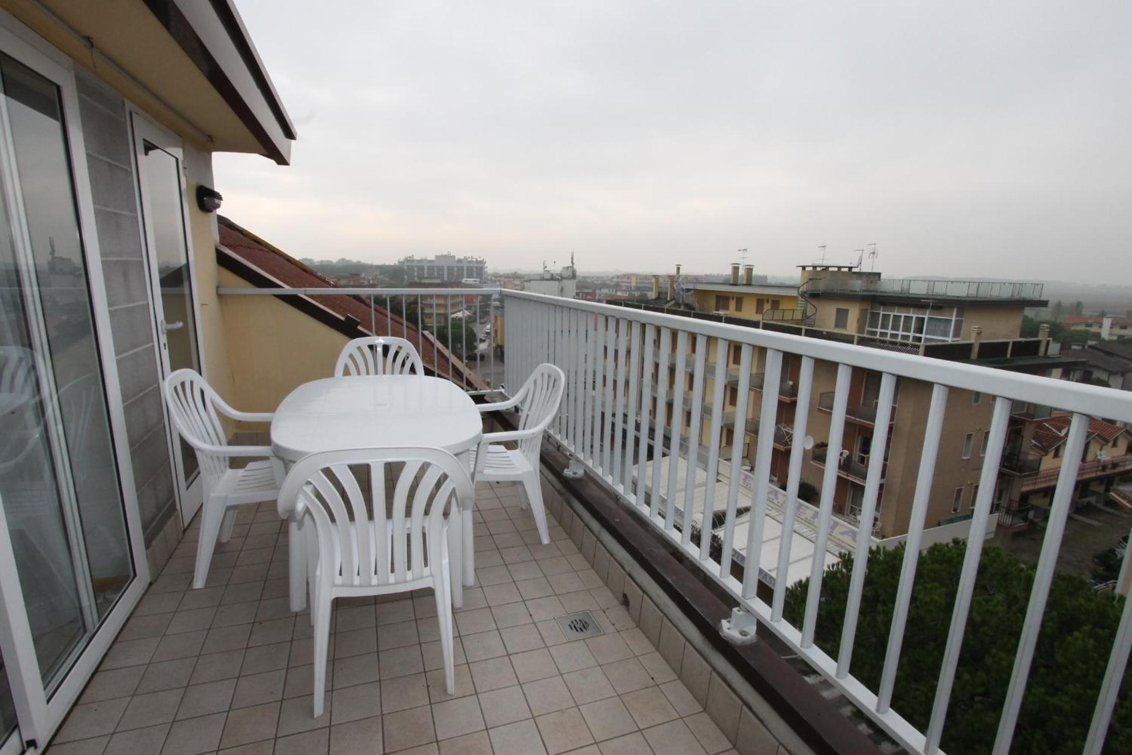 Penthouse Apartment photo 2