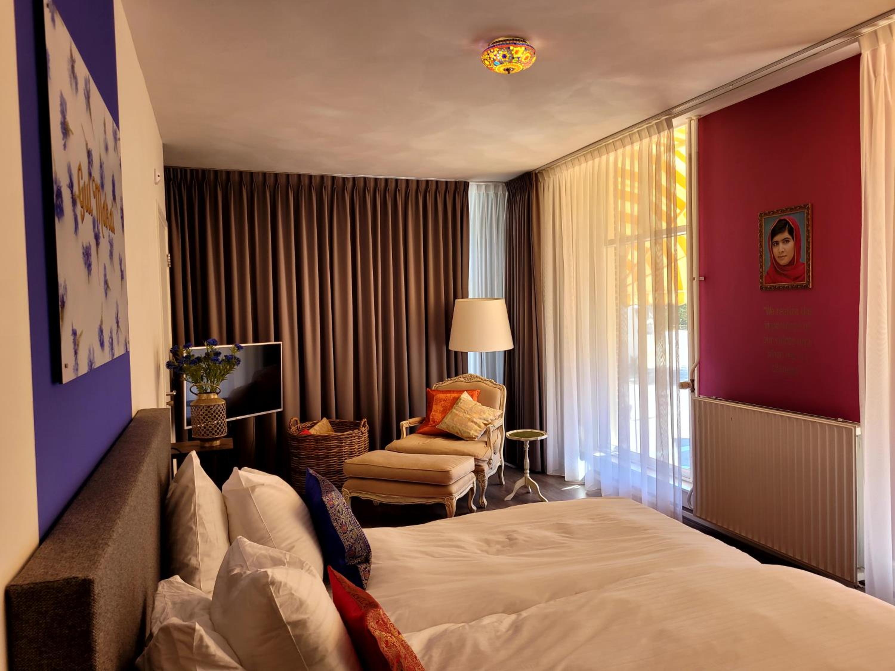 Deluxe XL Cityview Room photo 3