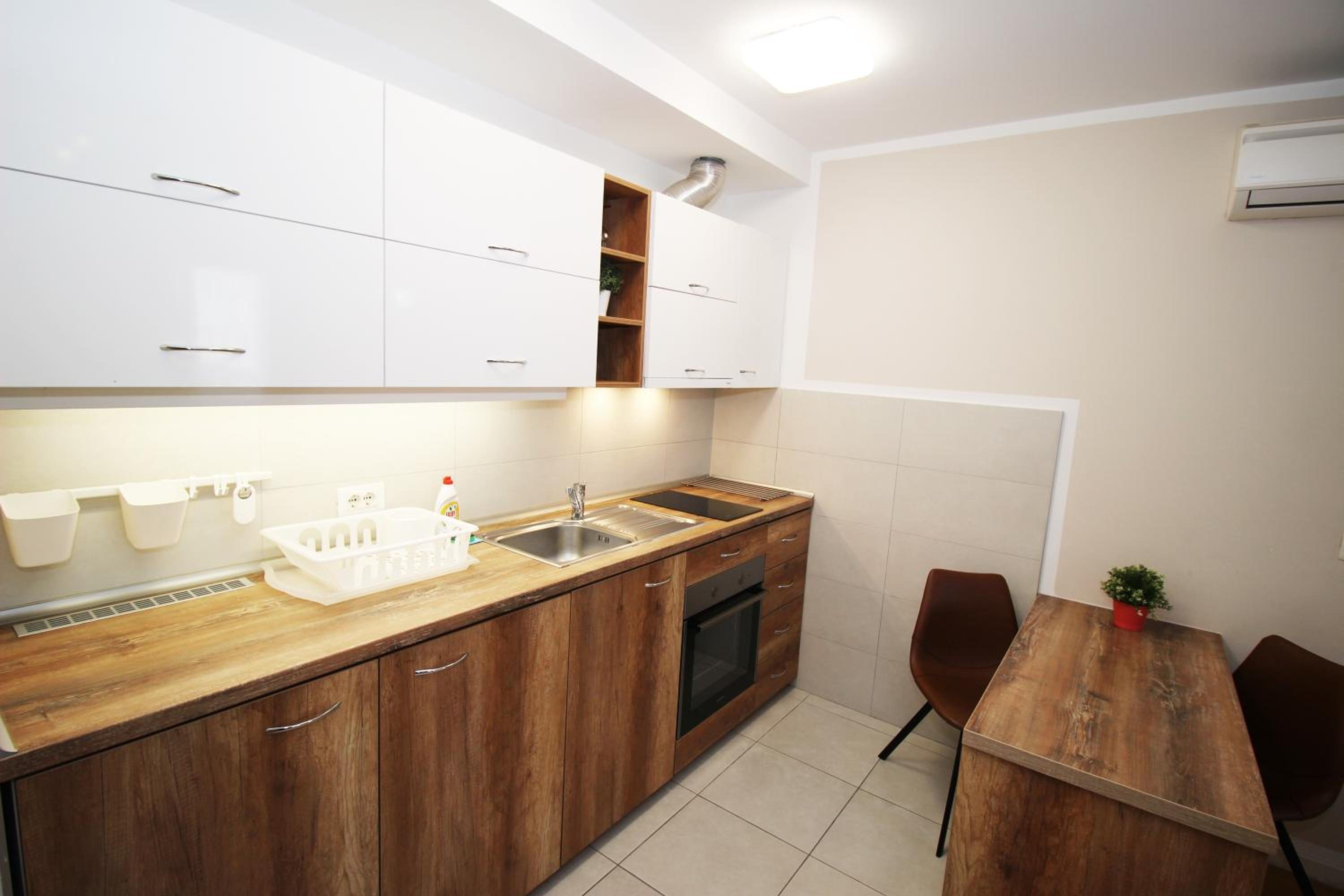 Studio Apartment photo 3