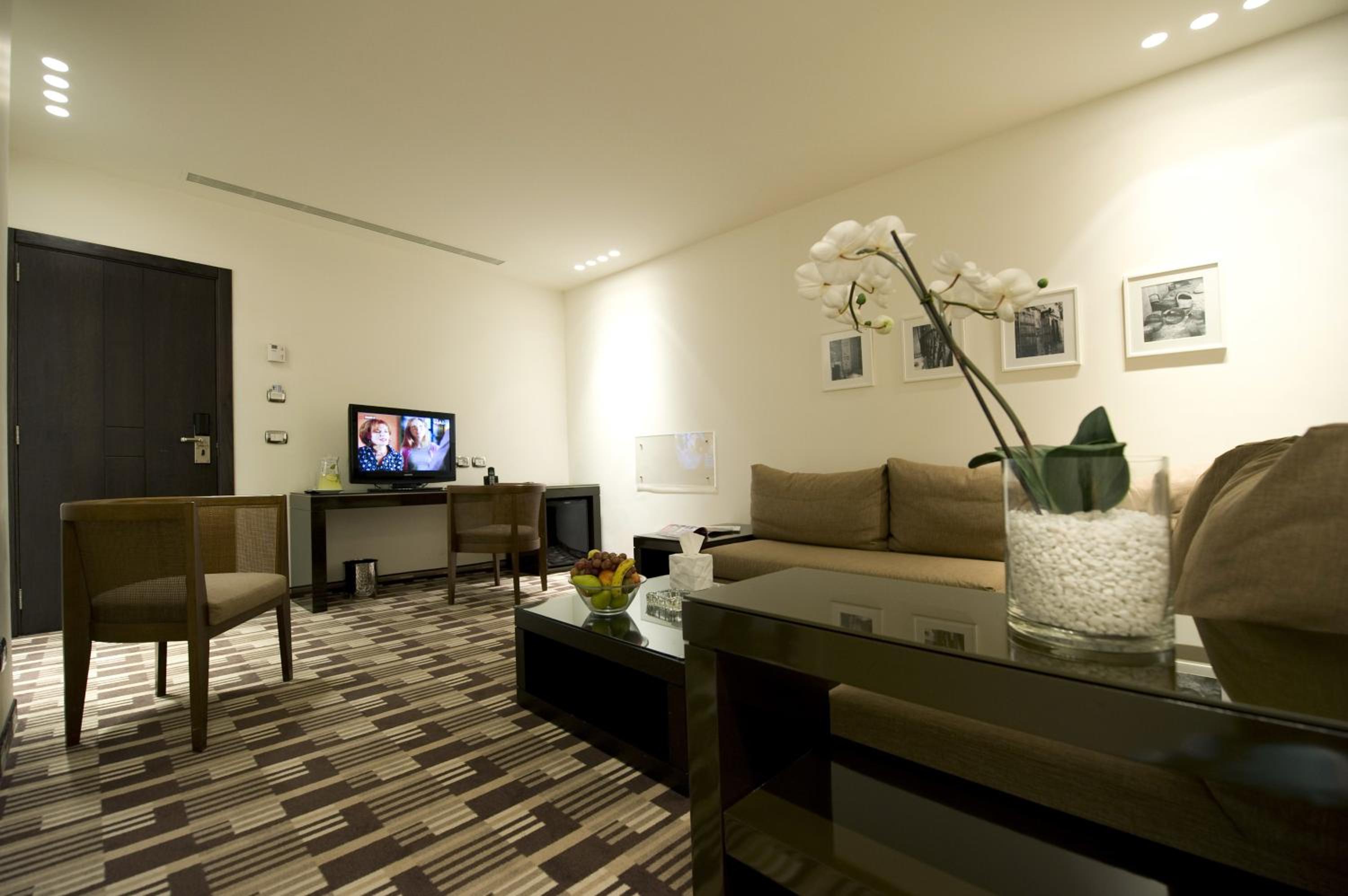 Premium One-Bedroom Suite photo 1