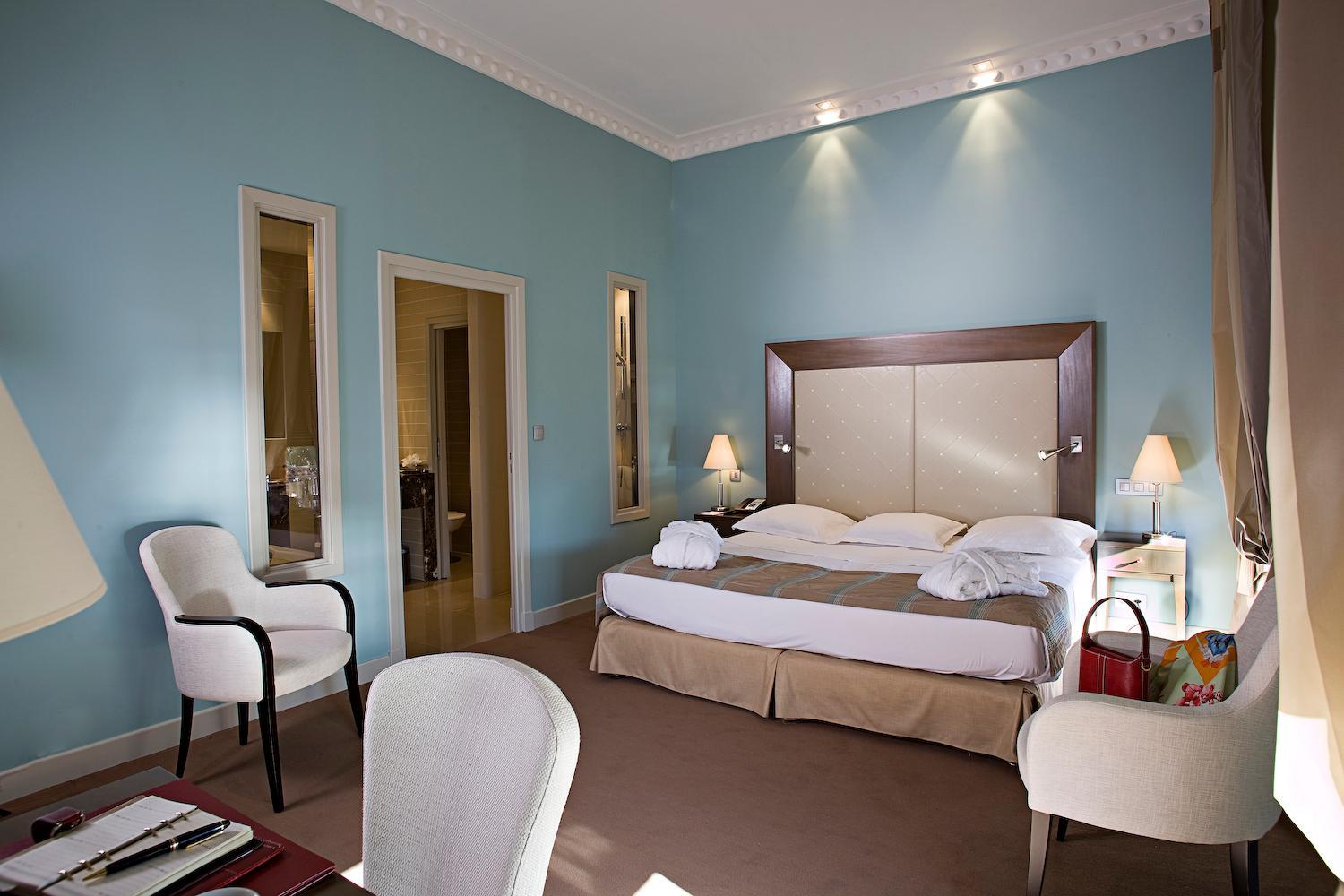 Junior Suite with Sea View - Photo 12