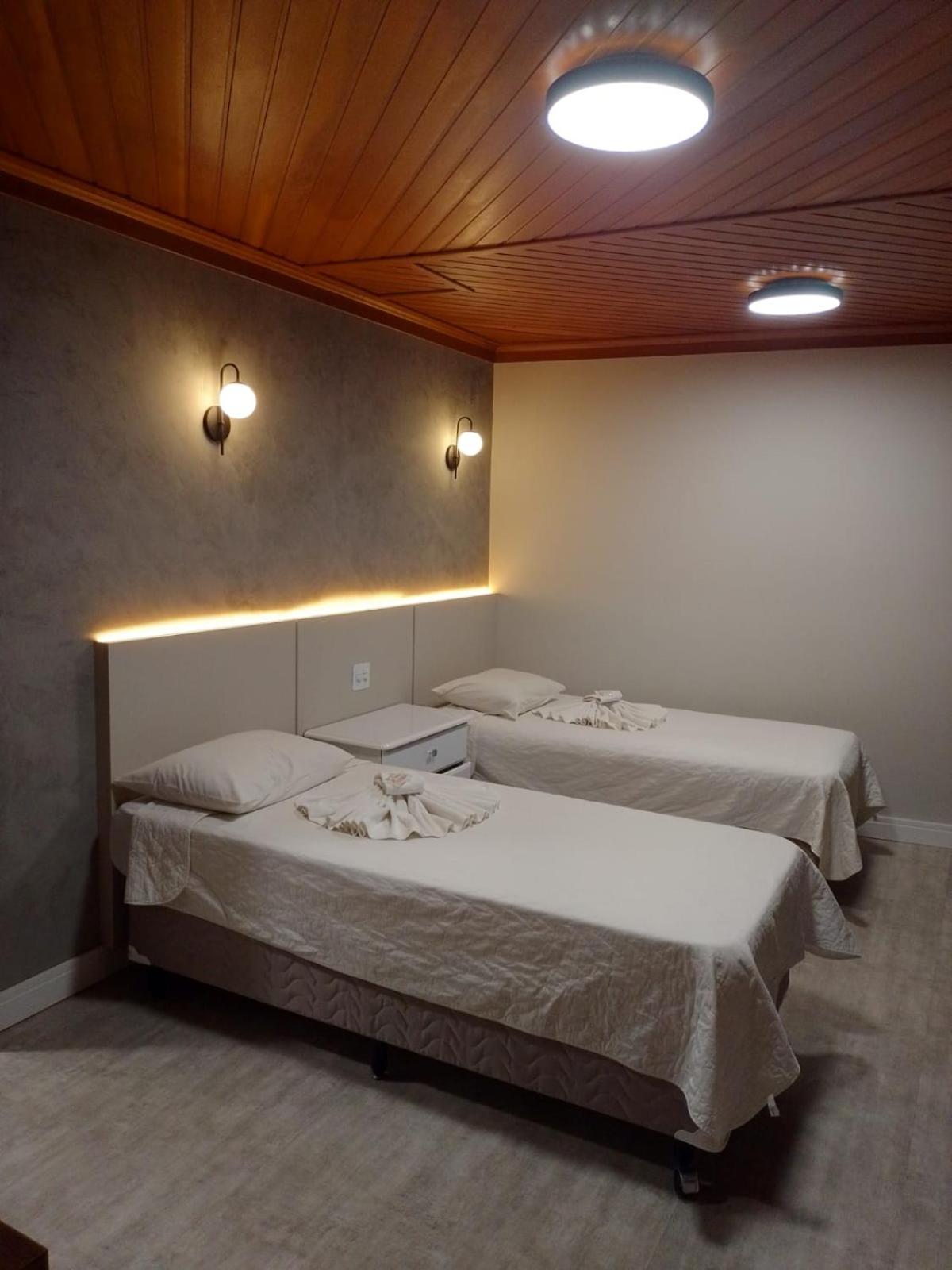 Superior Quadruple Room - Photo 5
