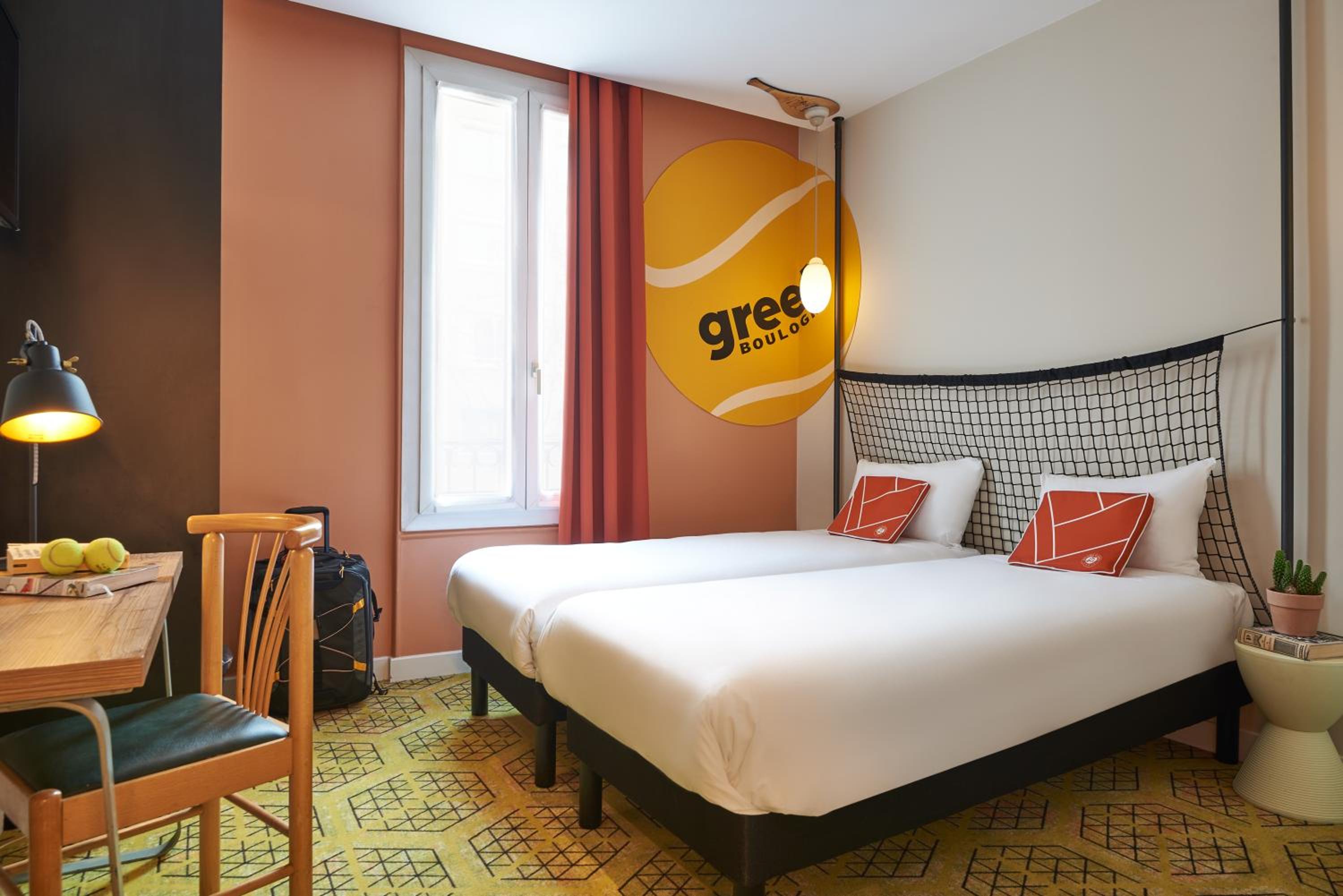 Twin Room - Photo 3