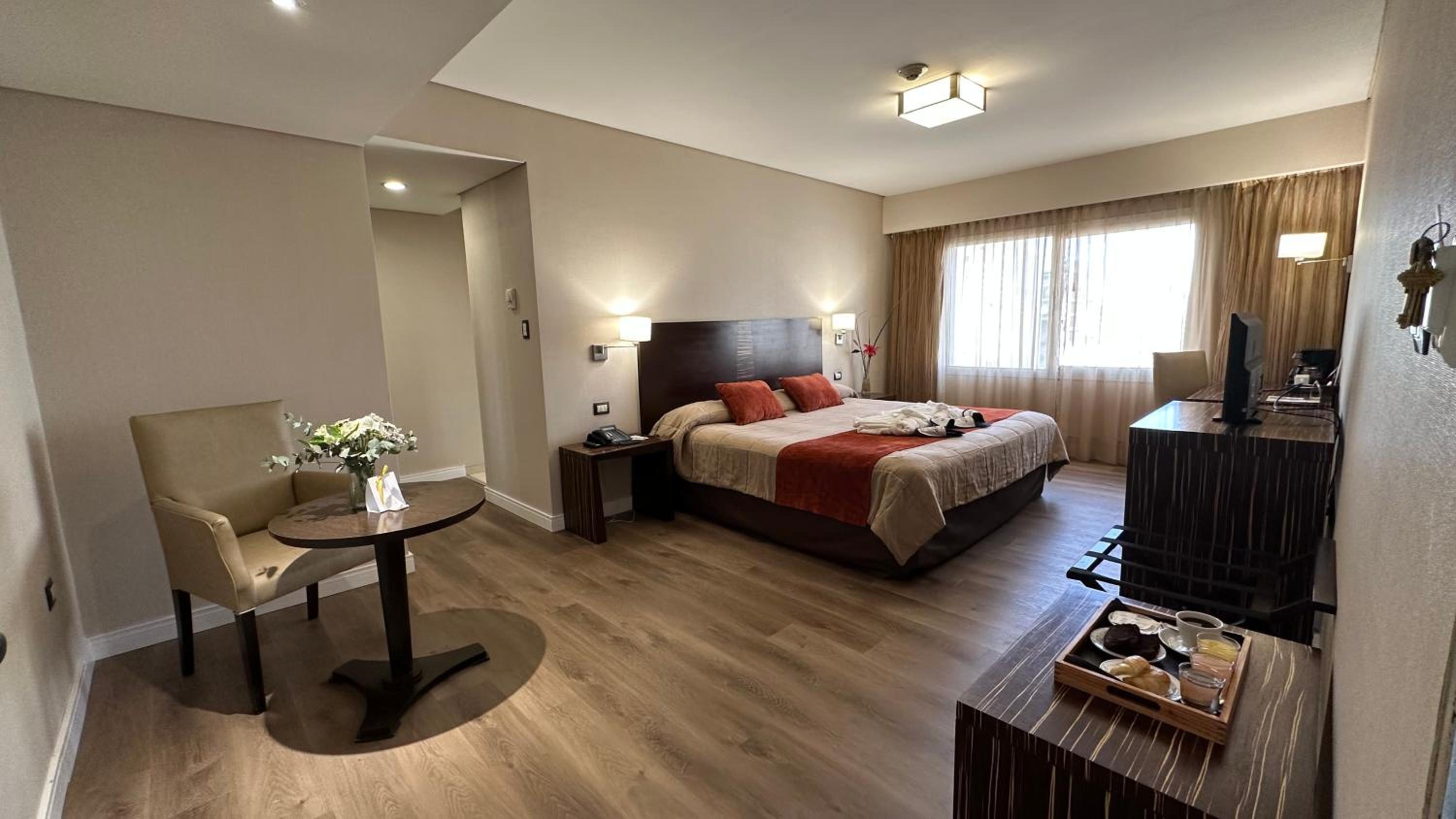 King Suite with Spa Bath photo 1