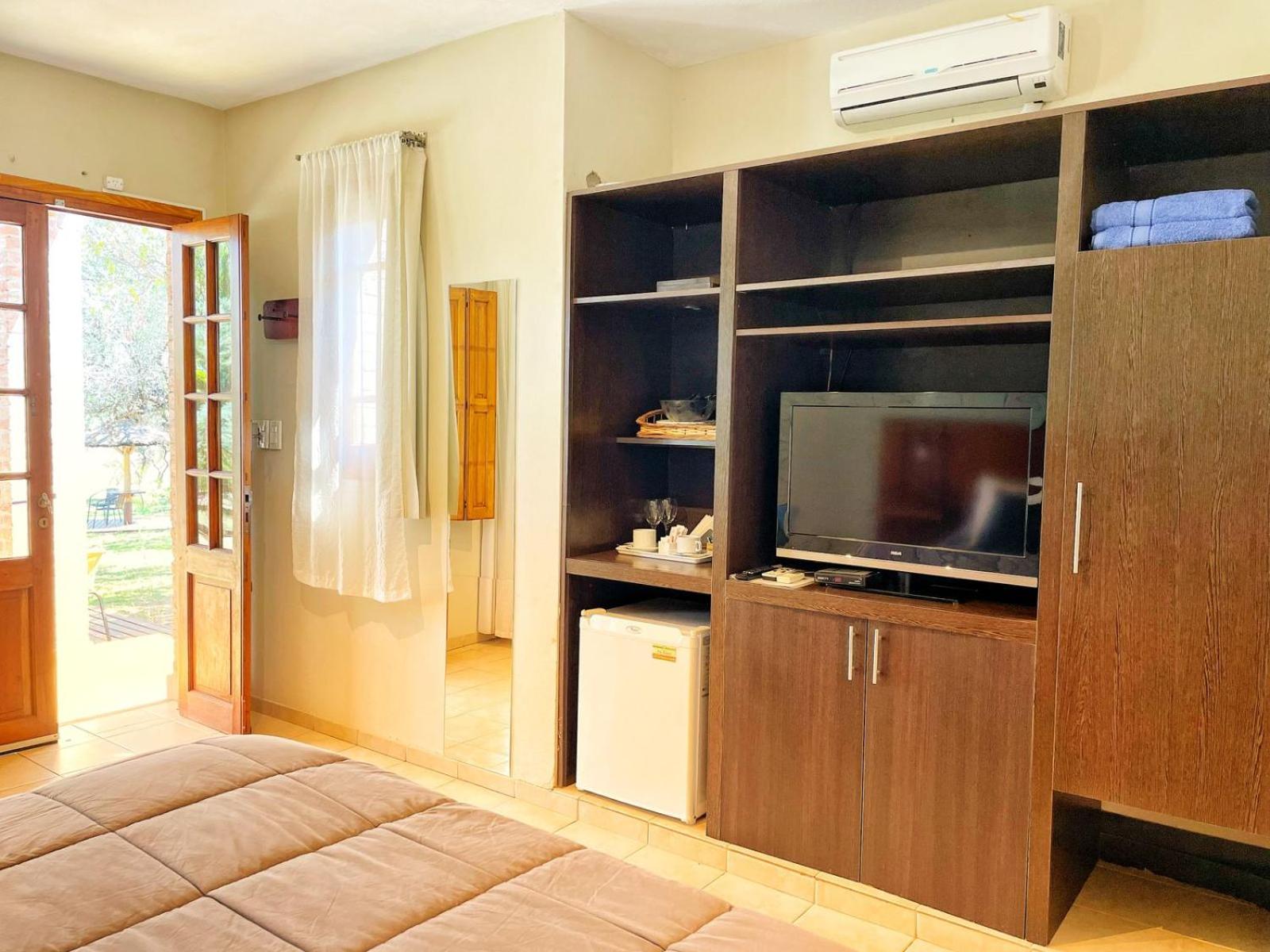 Double or Twin Room with Garden View photo 2