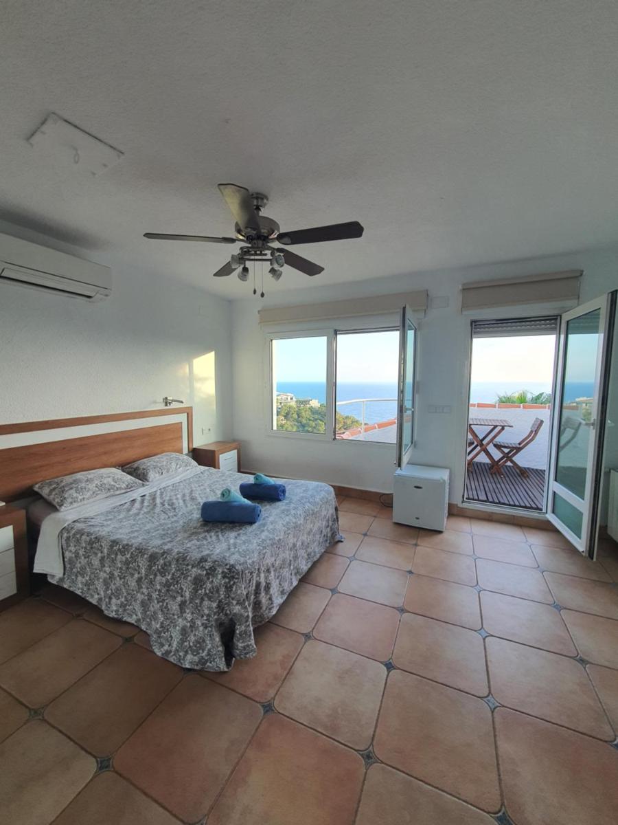 Double Room with Balcony and Sea View photo 2