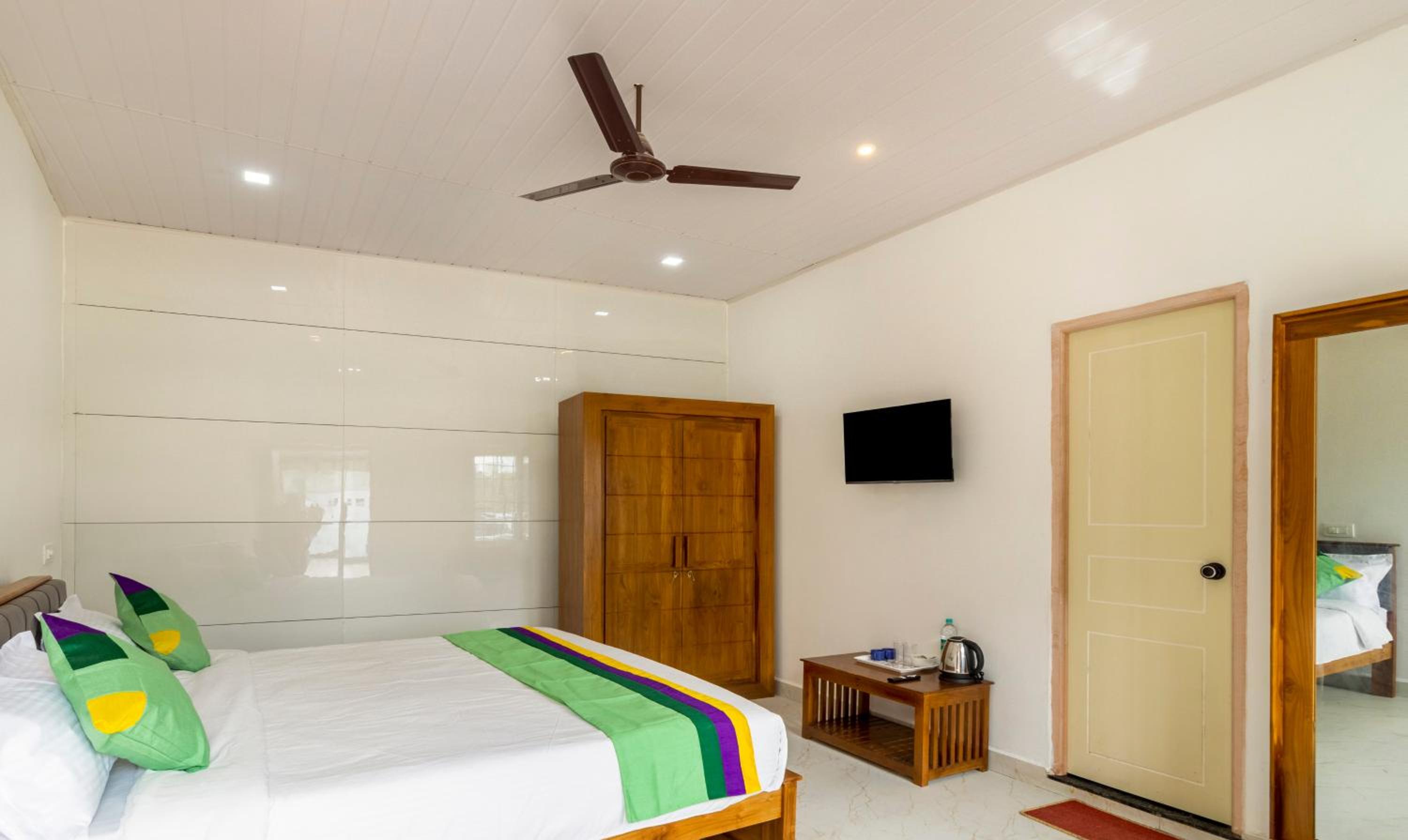 Standard Room photo 3
