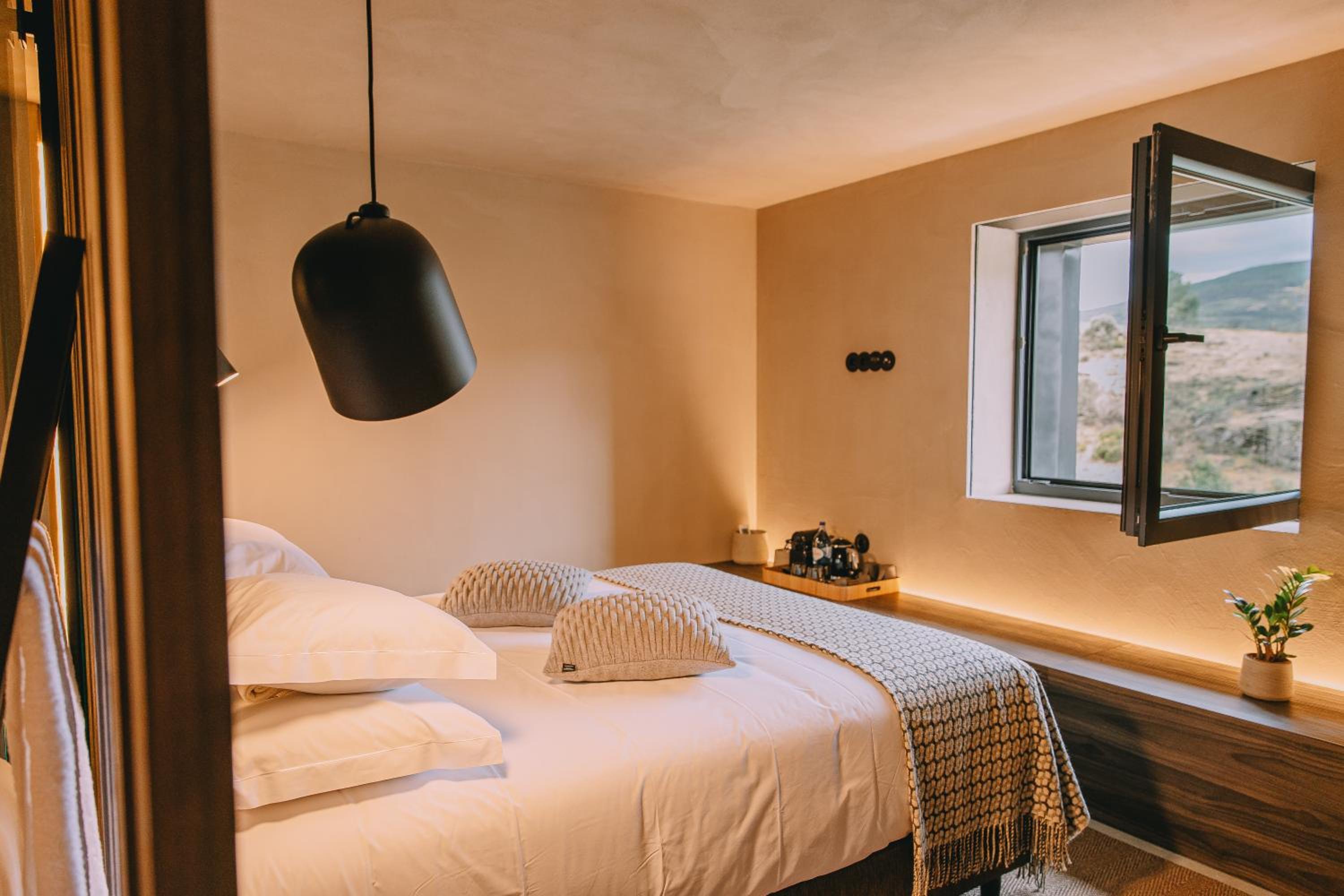 Double Room - Photo 6