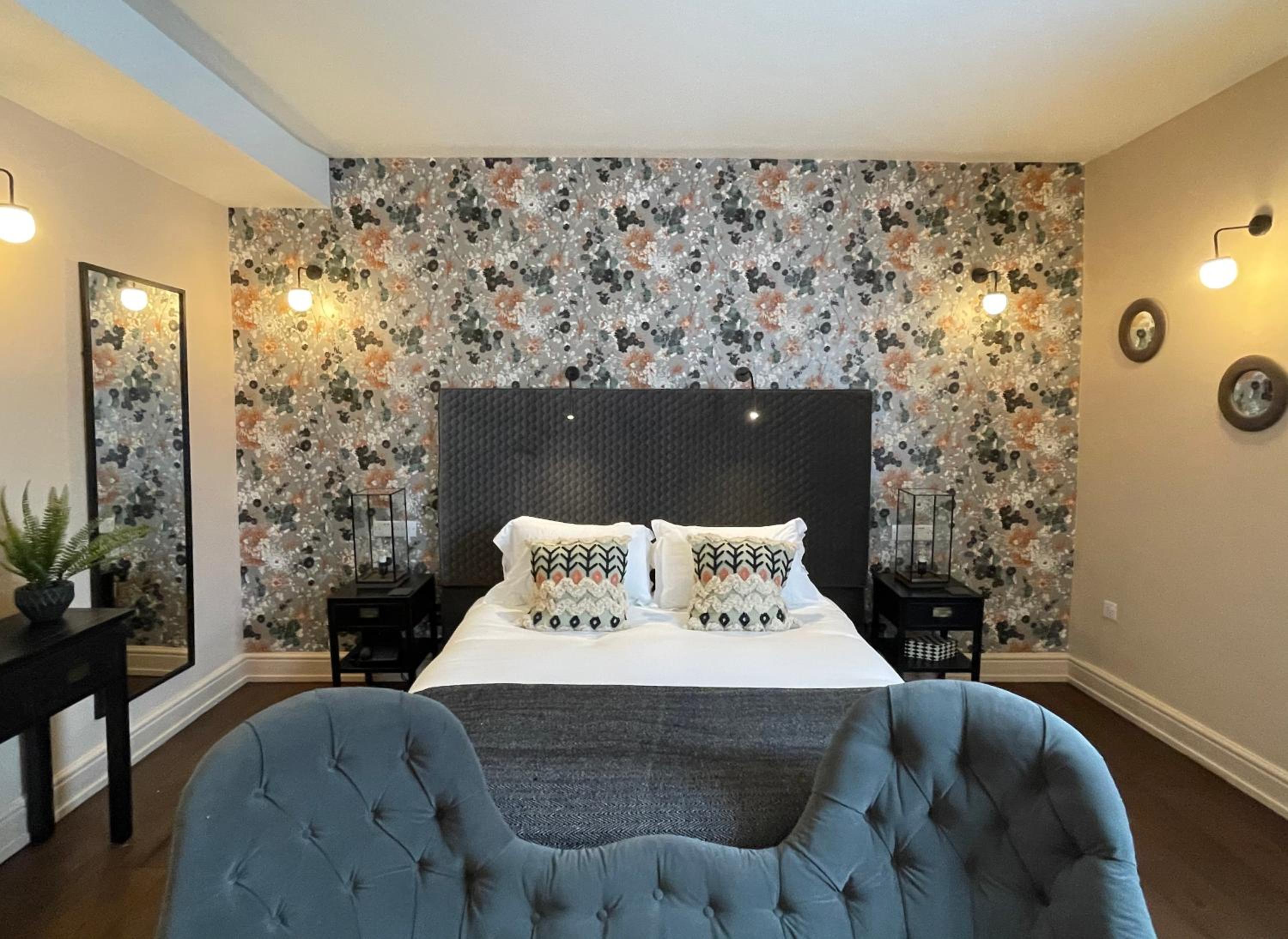 Deluxe King Room photo 3